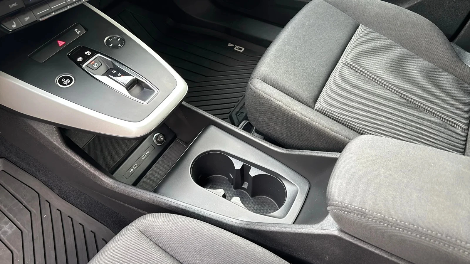 Audi-Q4 e-tron-image-10