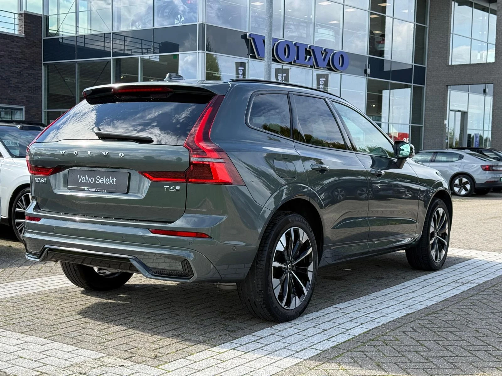 Volvo-XC60-image-10