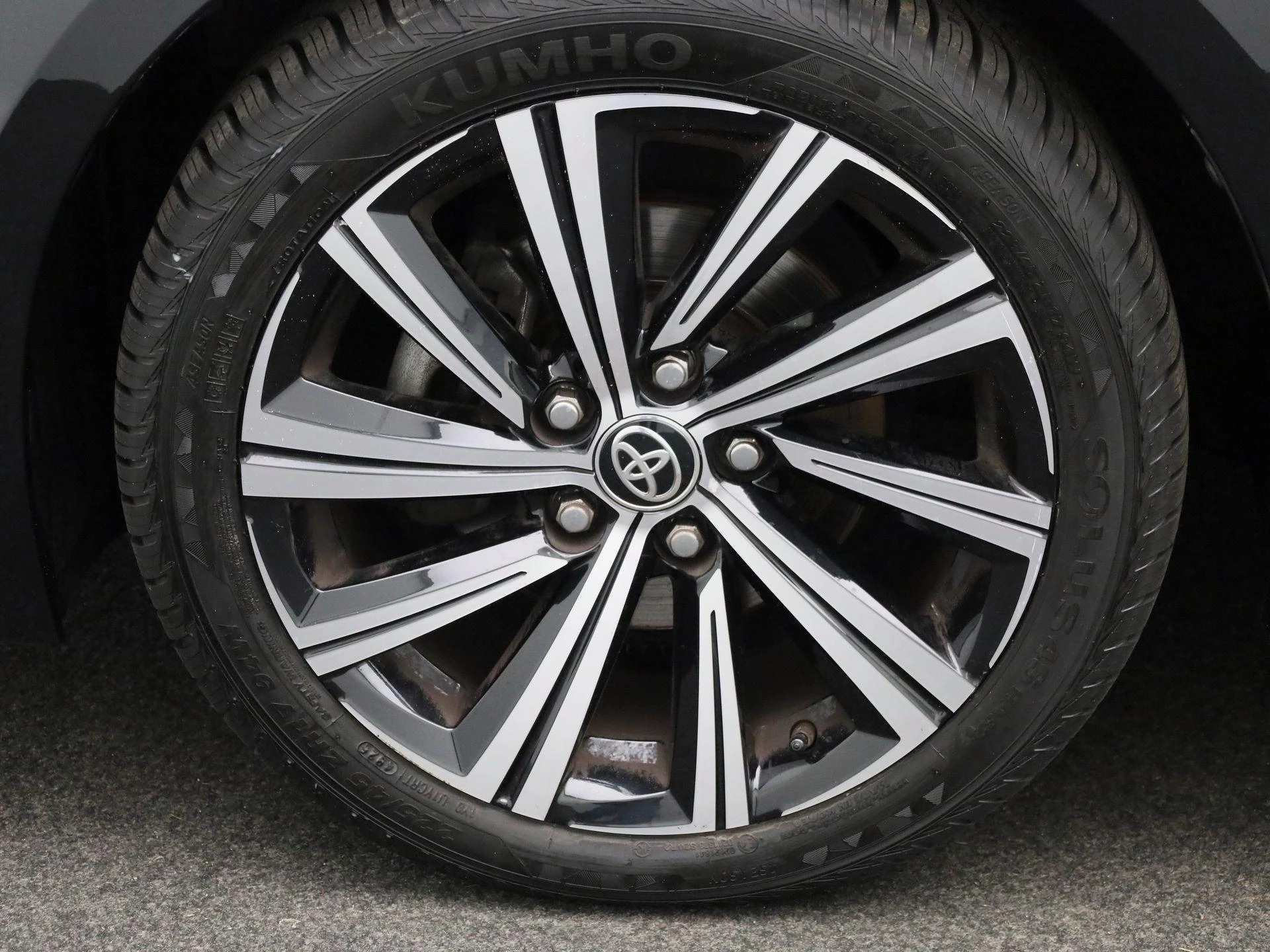 Toyota Corolla 1.8 Hybrid Business Plus