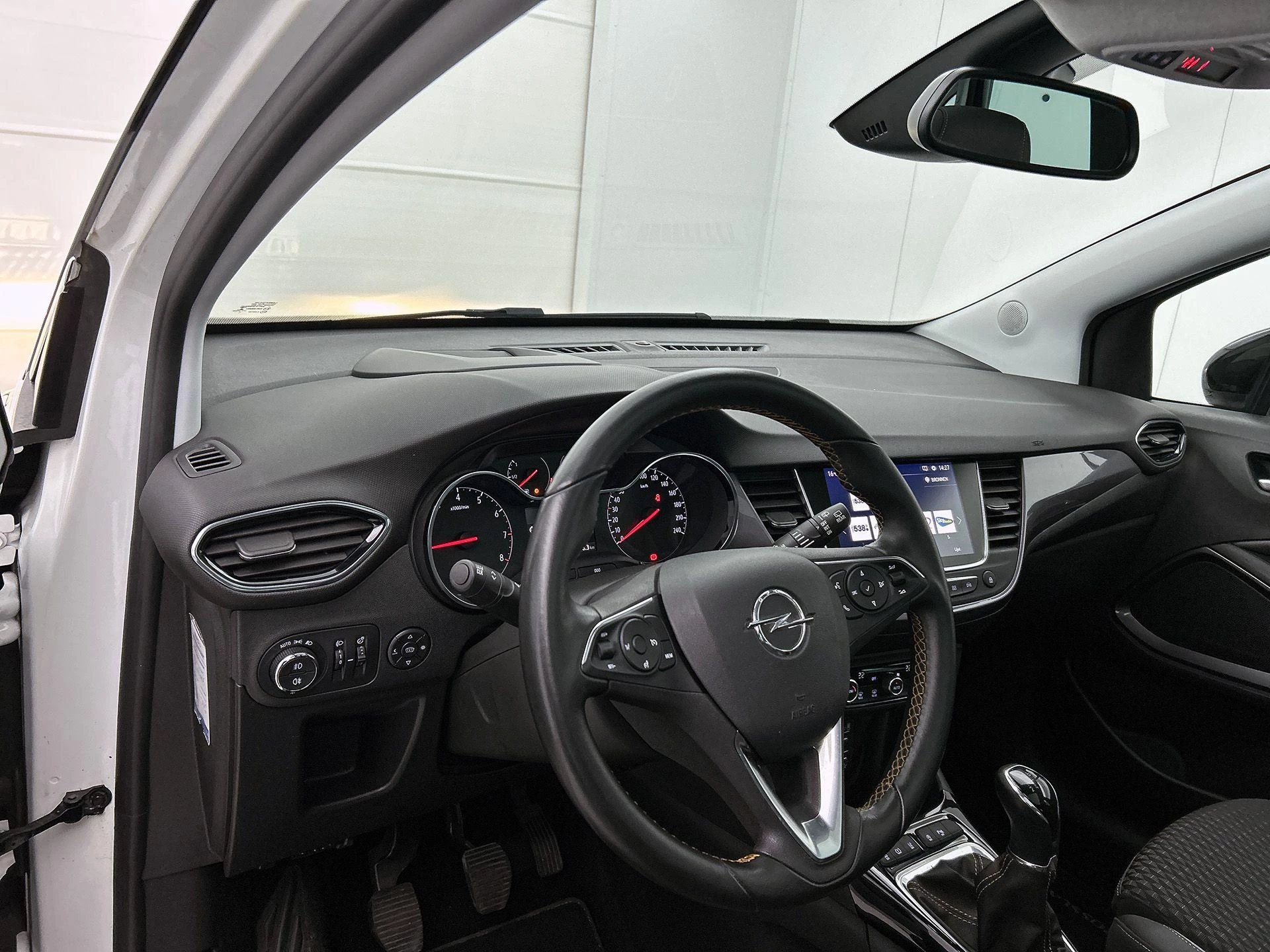 Opel-Crossland X-image-16