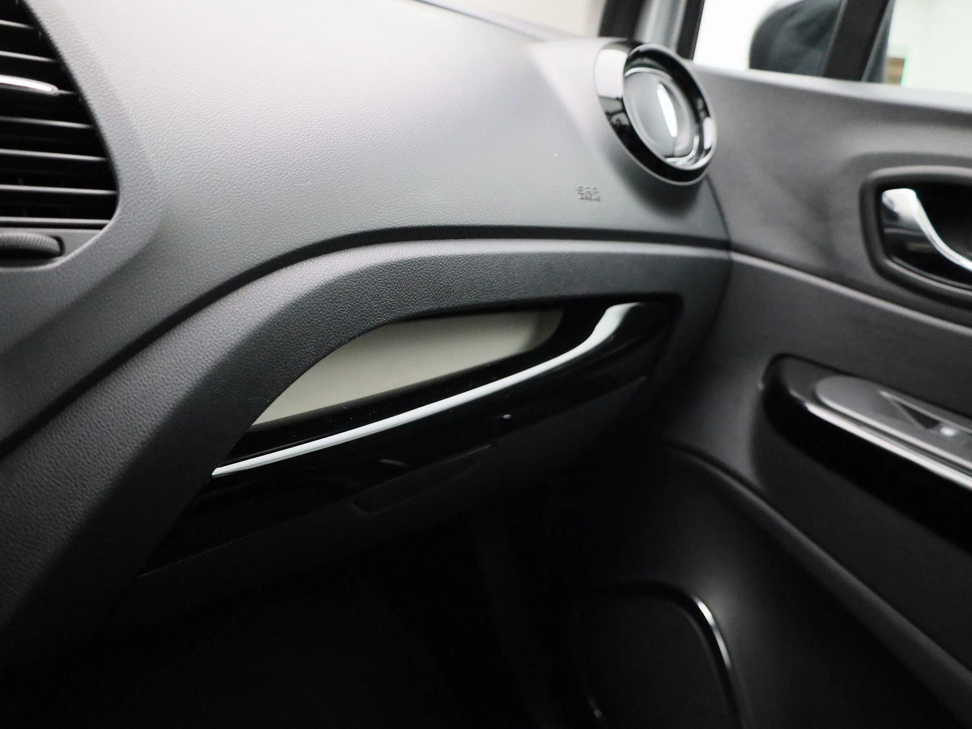 Renault-Captur-image-25