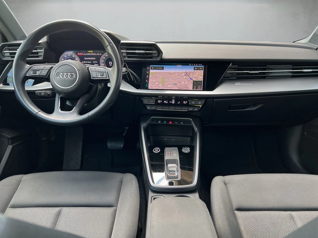 Audi A3 Sportback S line 30 TFSI S tronic *Navi*LED*