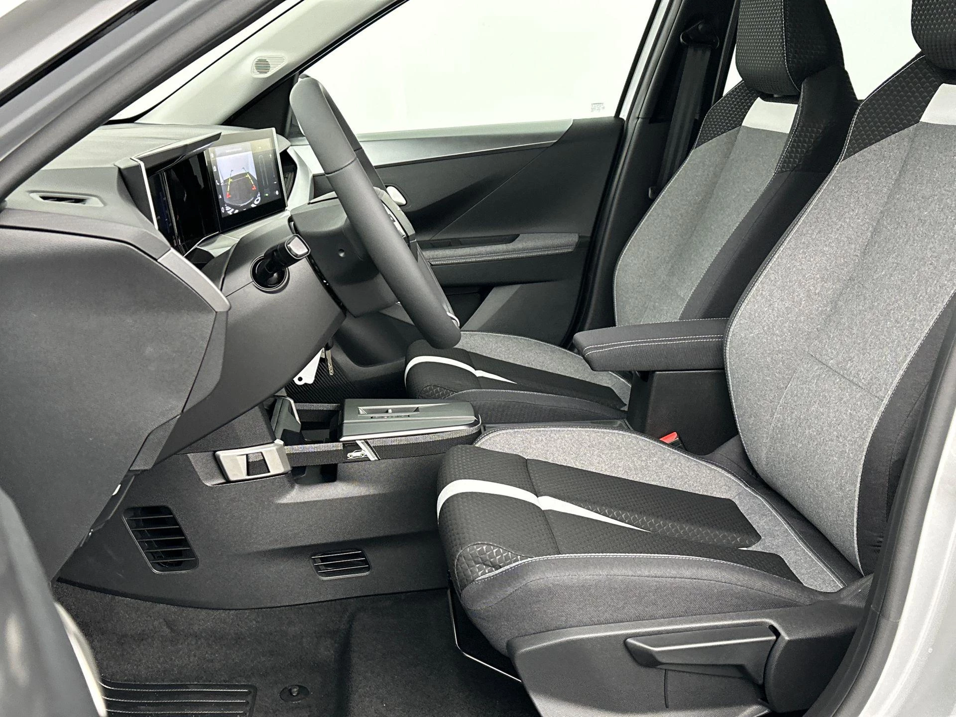 Opel-Frontera-image-10