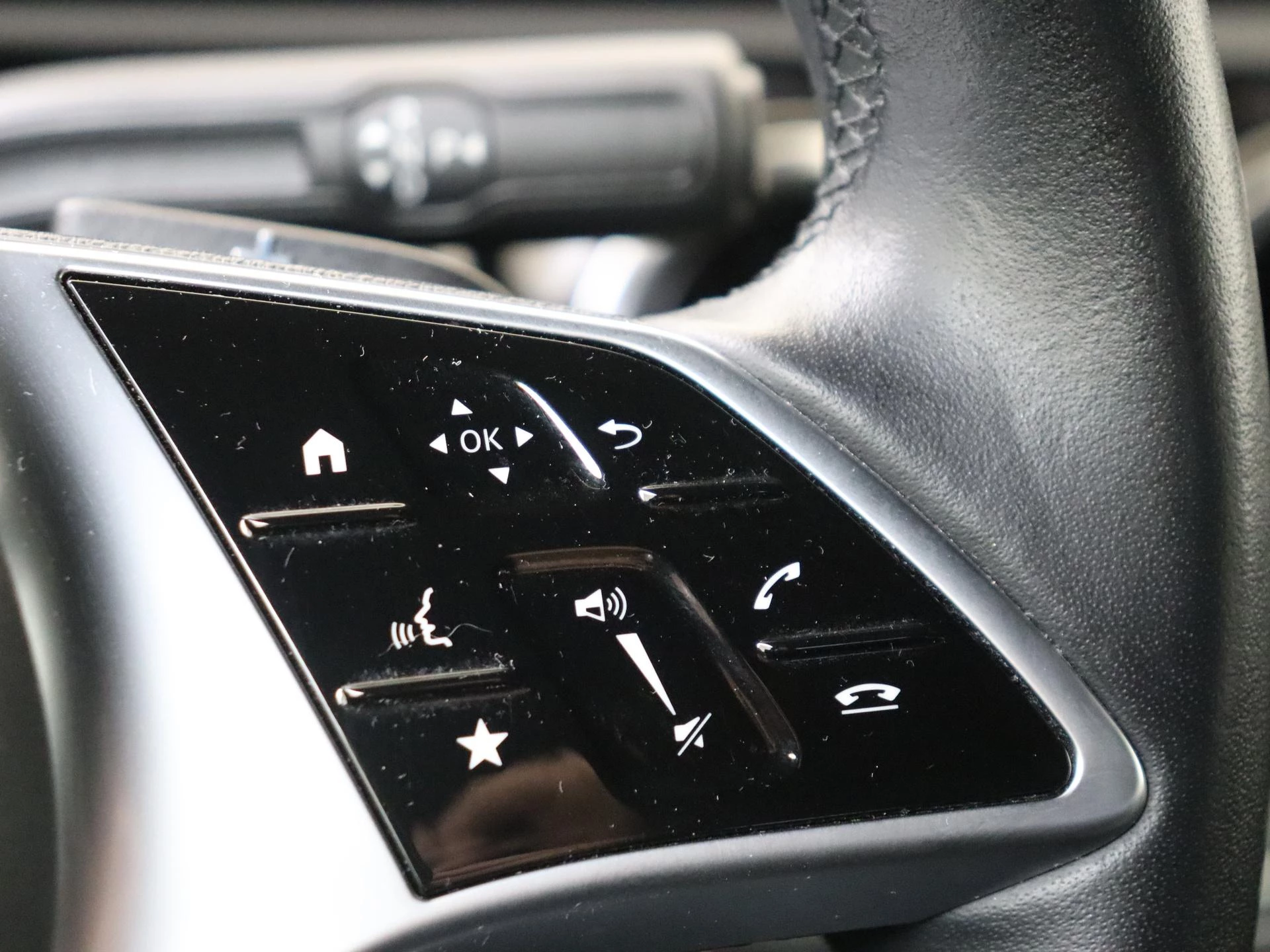 Mercedes-Benz-A-Klasse-image-11