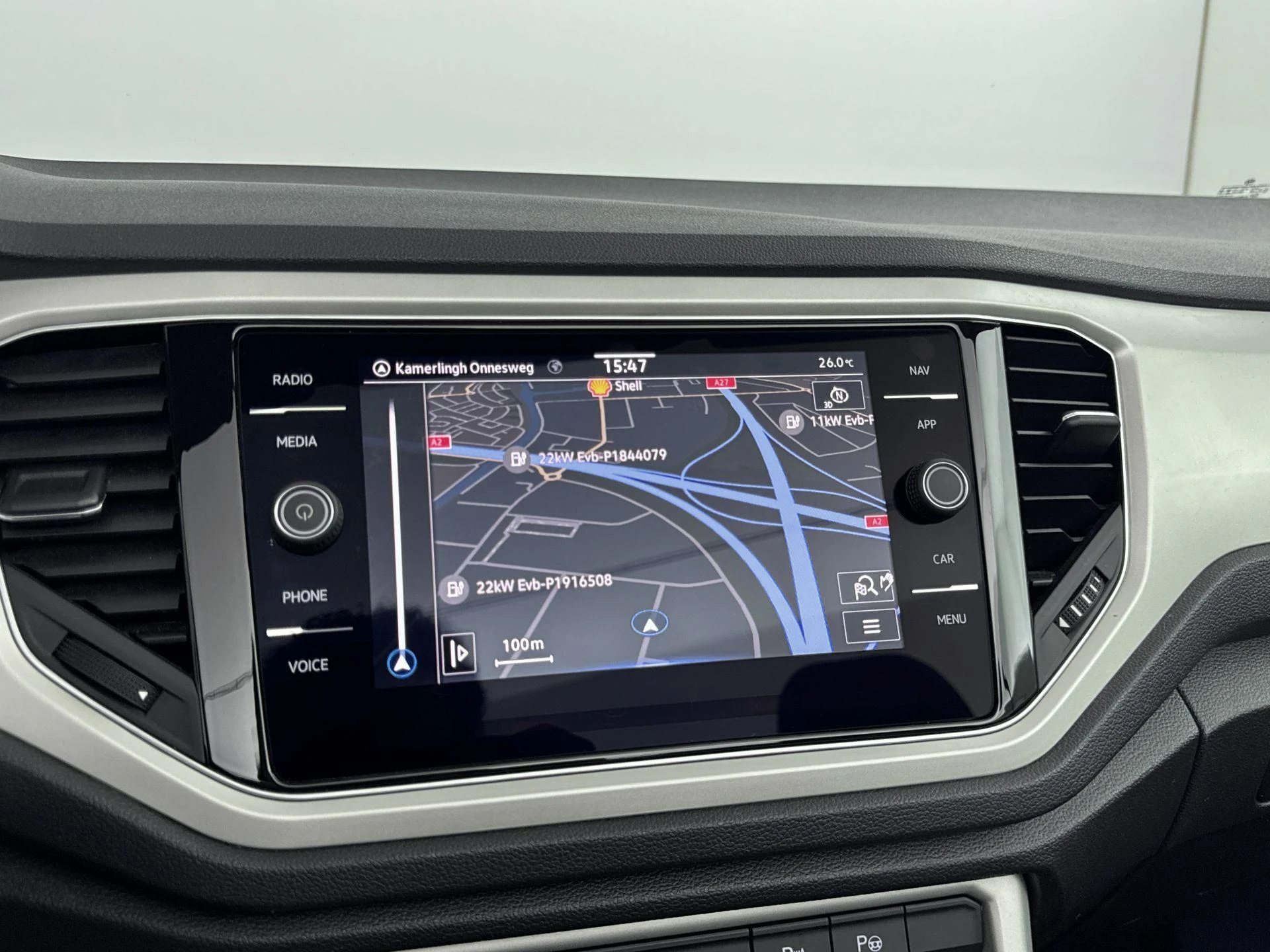 Volkswagen-T-Roc-image-21
