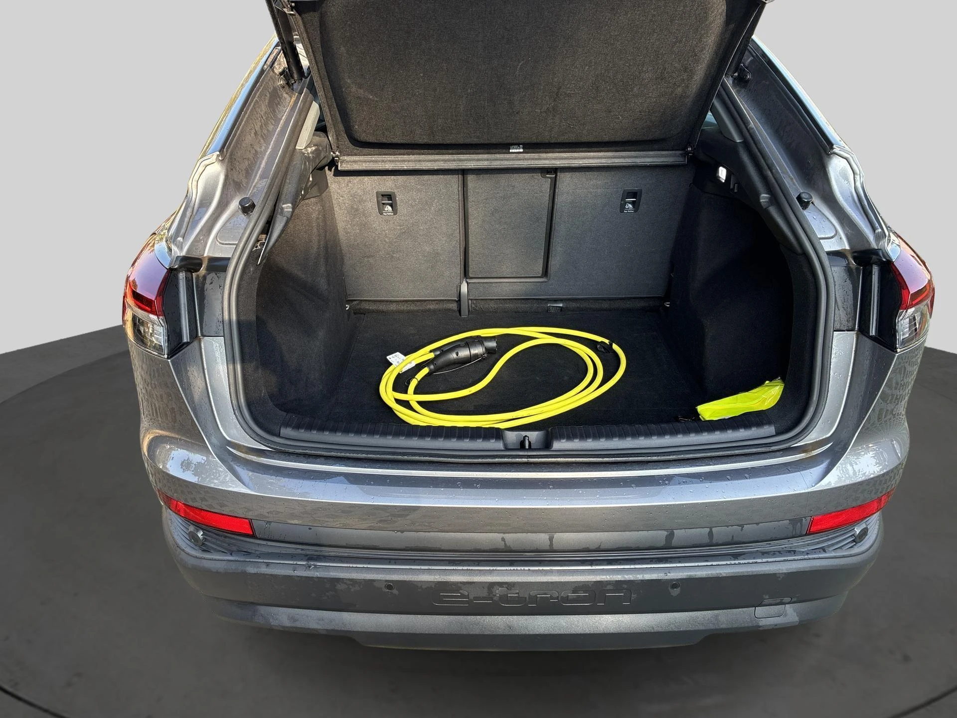 Audi-Q4 Sportback e-tron-image-6
