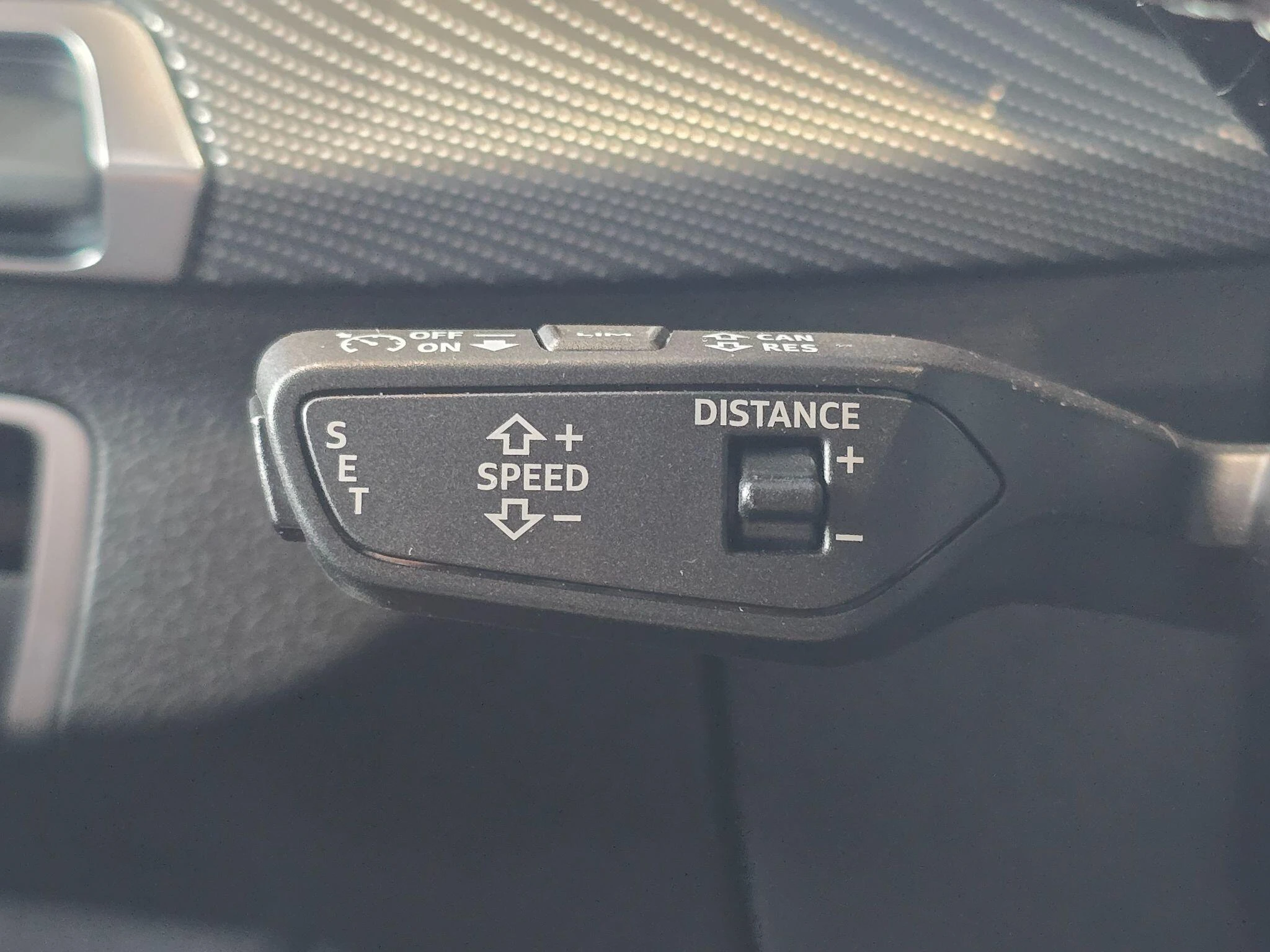 Audi-SQ2-image-23