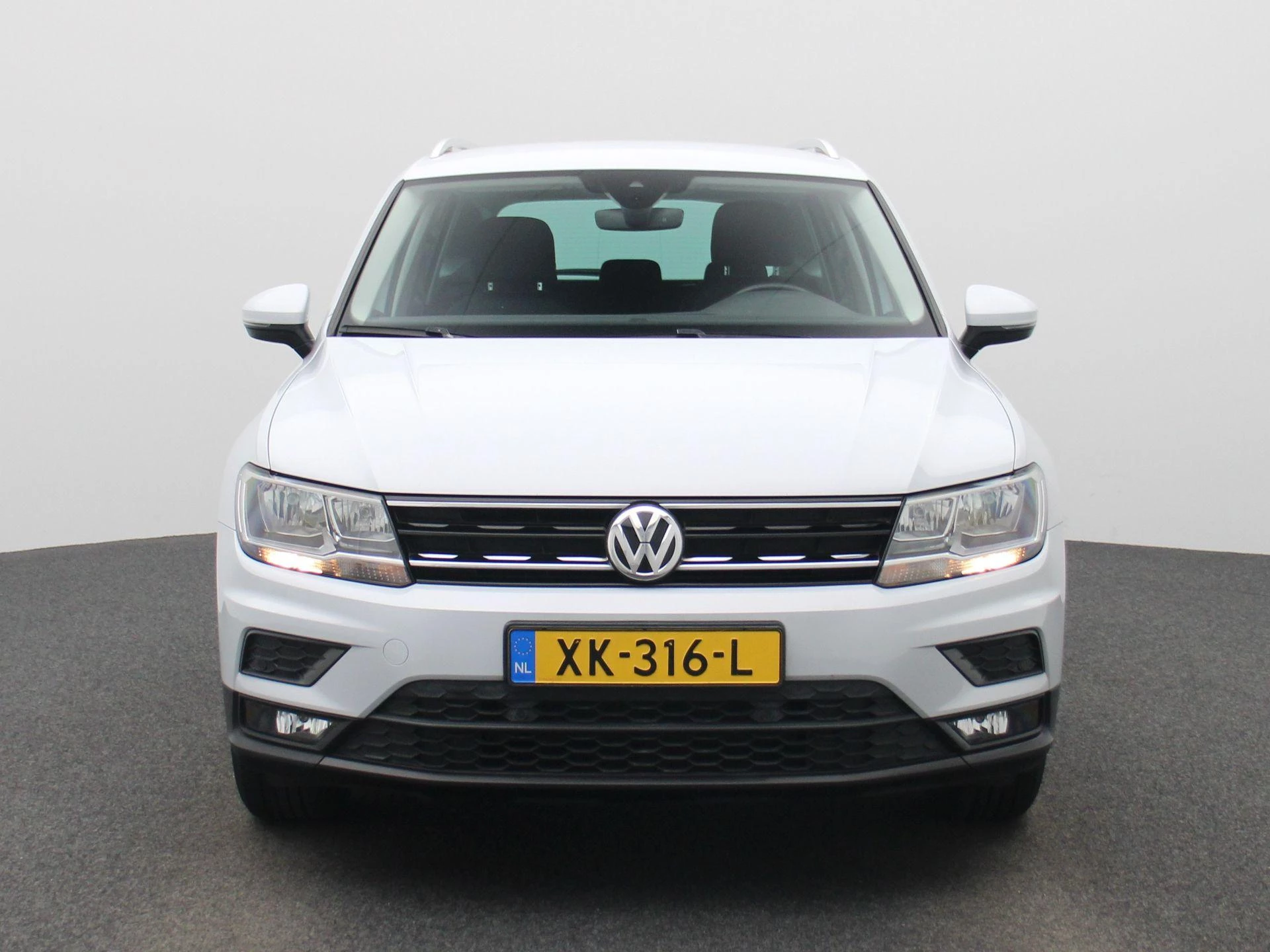 Volkswagen-Tiguan-image-2