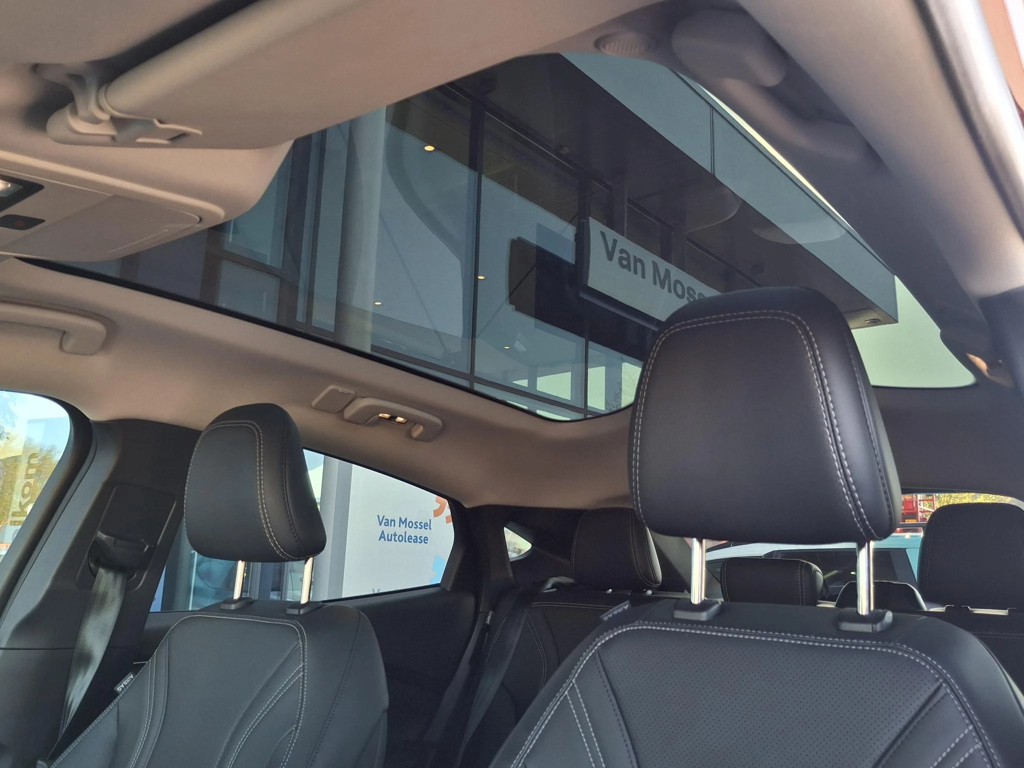 Ford-Mustang Mach-E-image-11