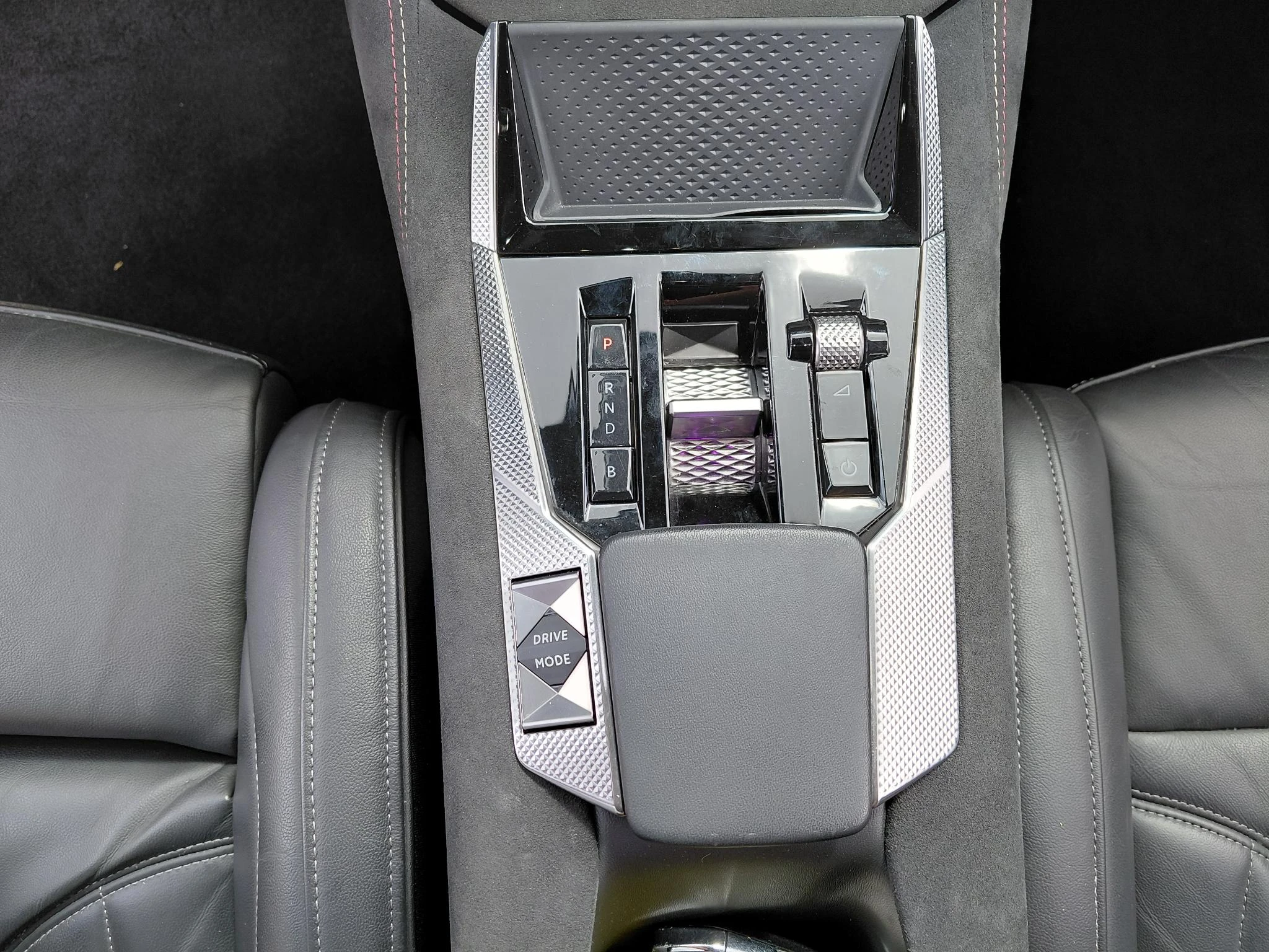 DS DS 4 E-Tense Performance Line