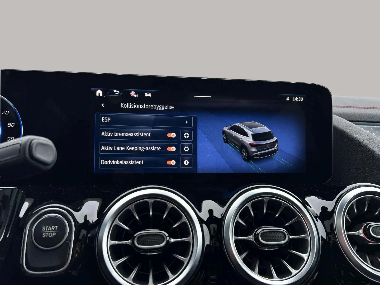 Mercedes-Benz-EQA-image-19