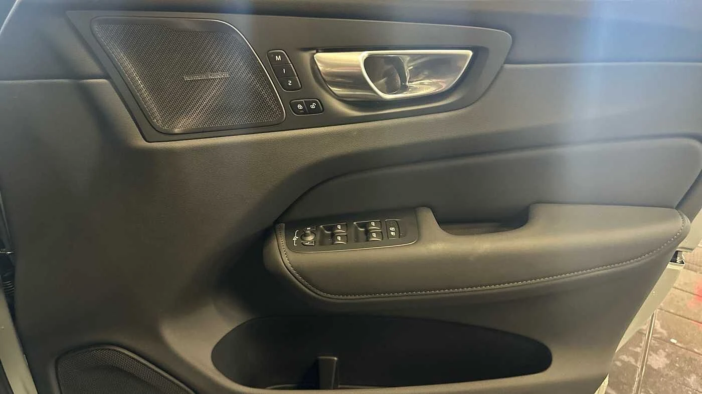Volvo-XC60-image-23