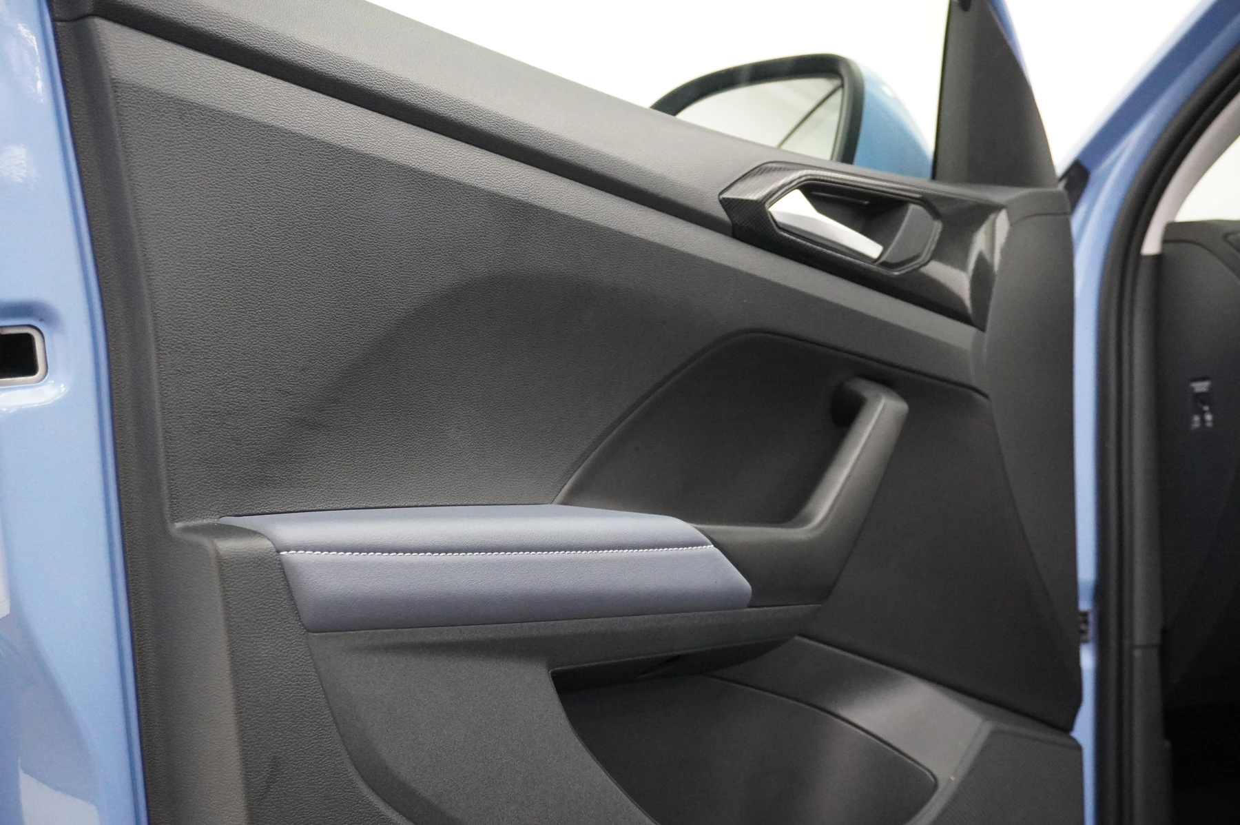Volkswagen-T-Cross-image-23