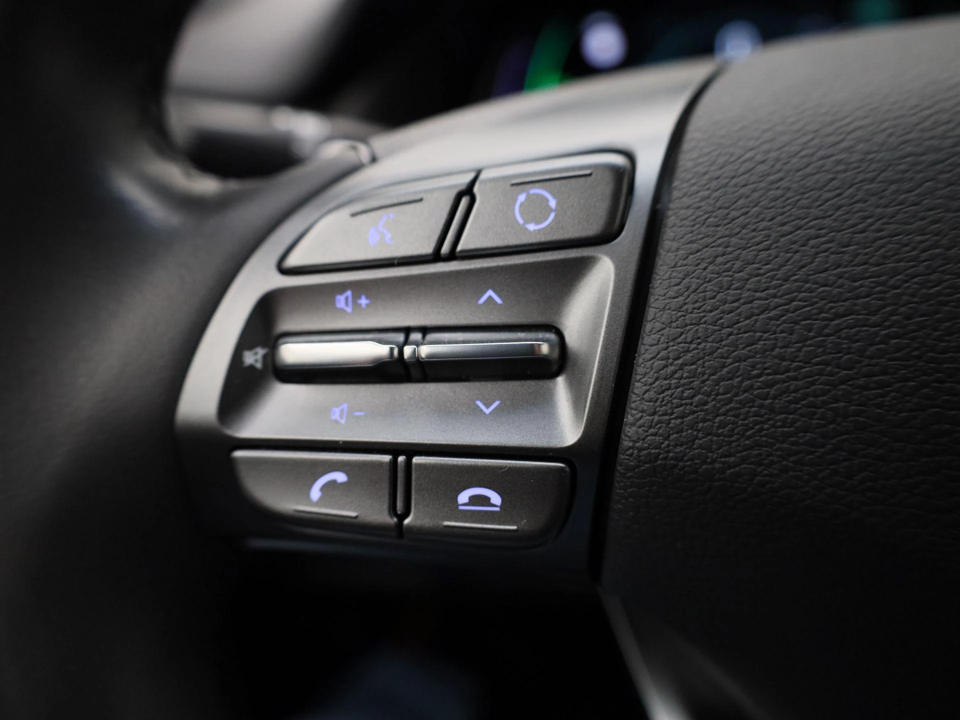 Hyundai-IONIQ-image-21