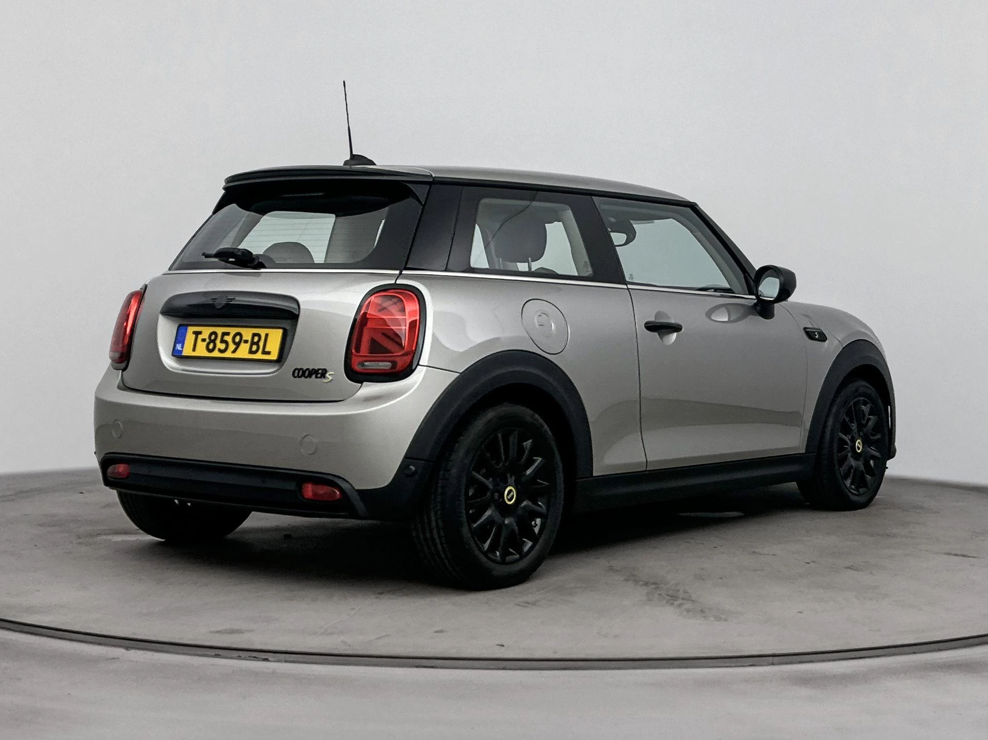 MINI Electric Classic 33 kWh