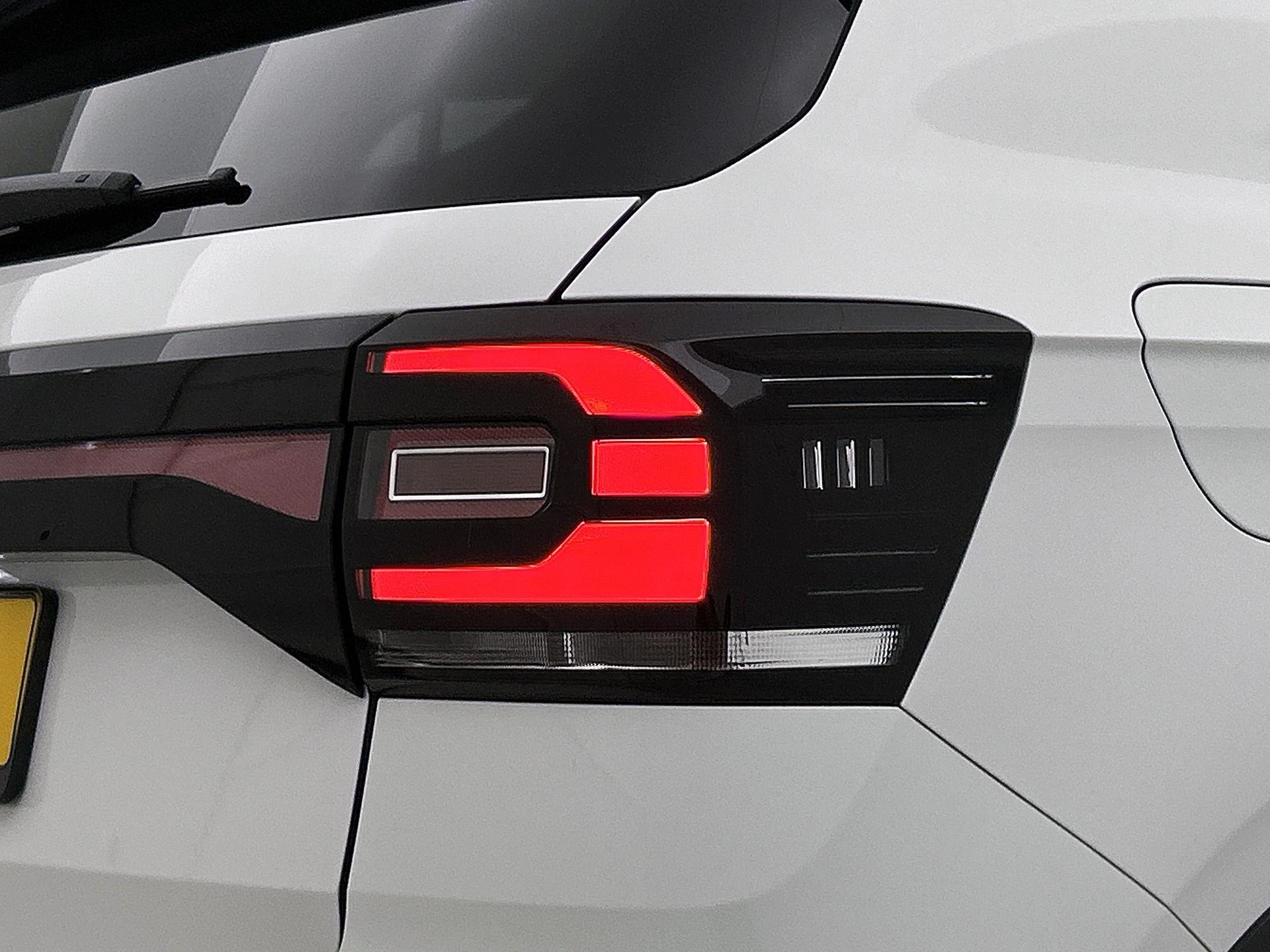 Volkswagen-T-Cross-image-22