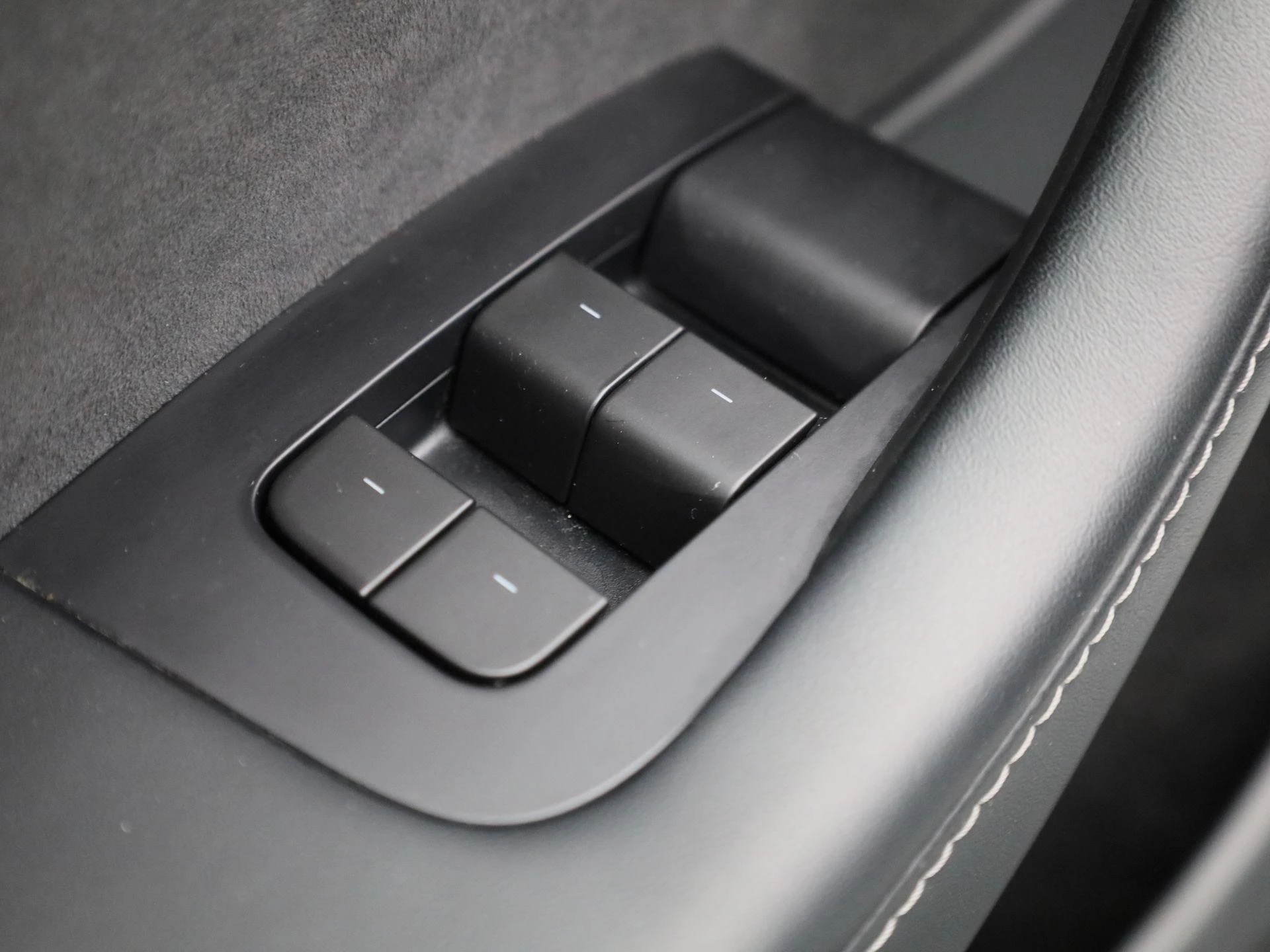 Tesla-Model Y-image-33