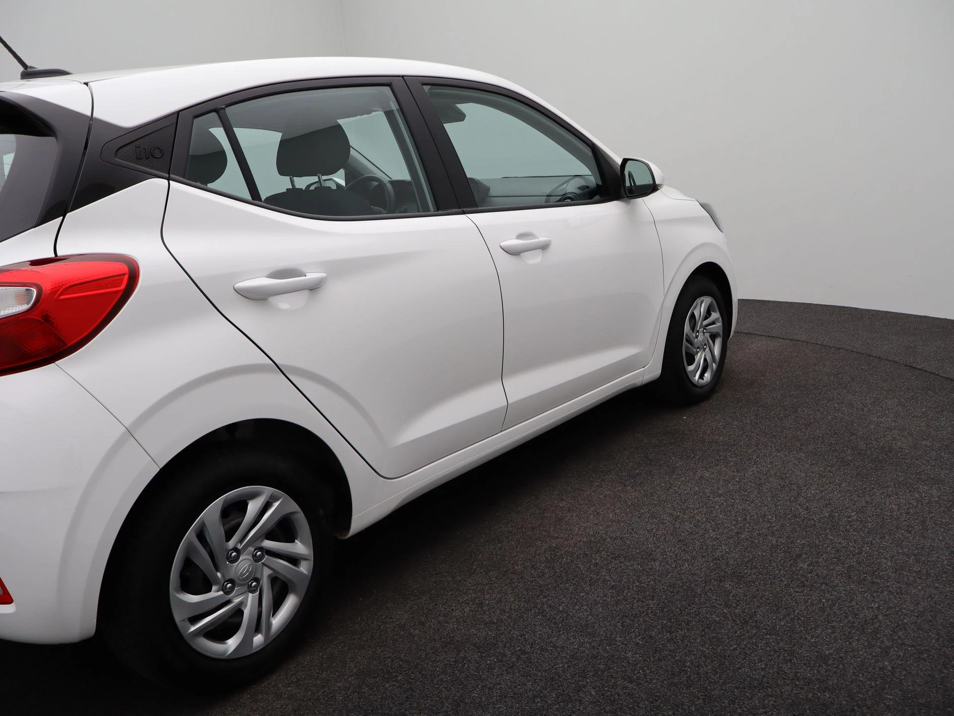 Hyundai-i10-image-33