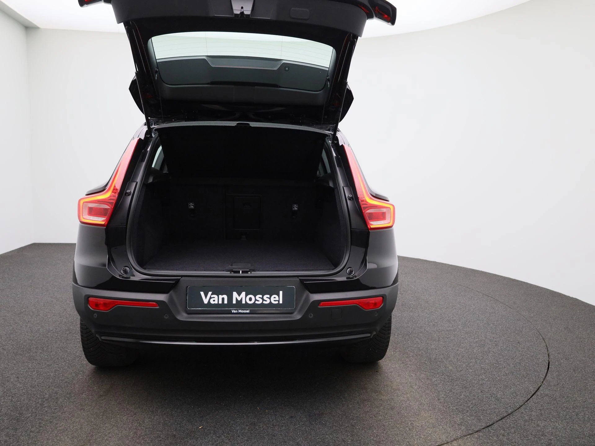 Volvo-XC40-image-11