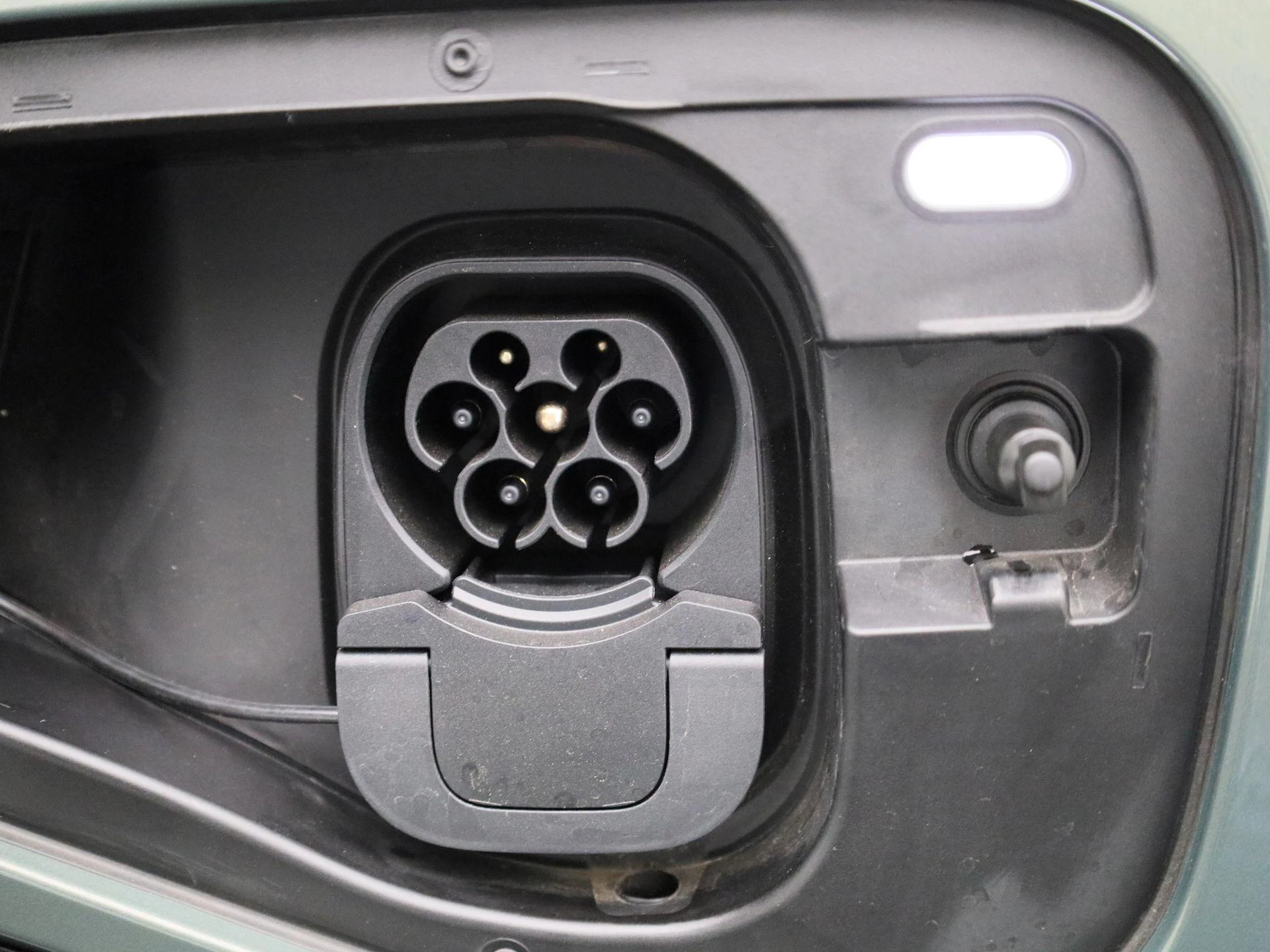 Volkswagen-Tiguan-image-18