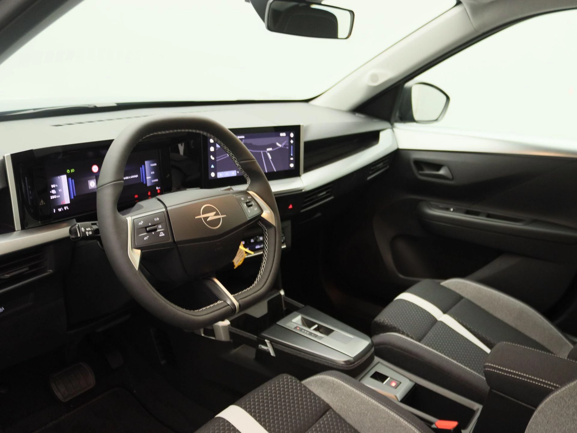 Opel-Frontera-image-19