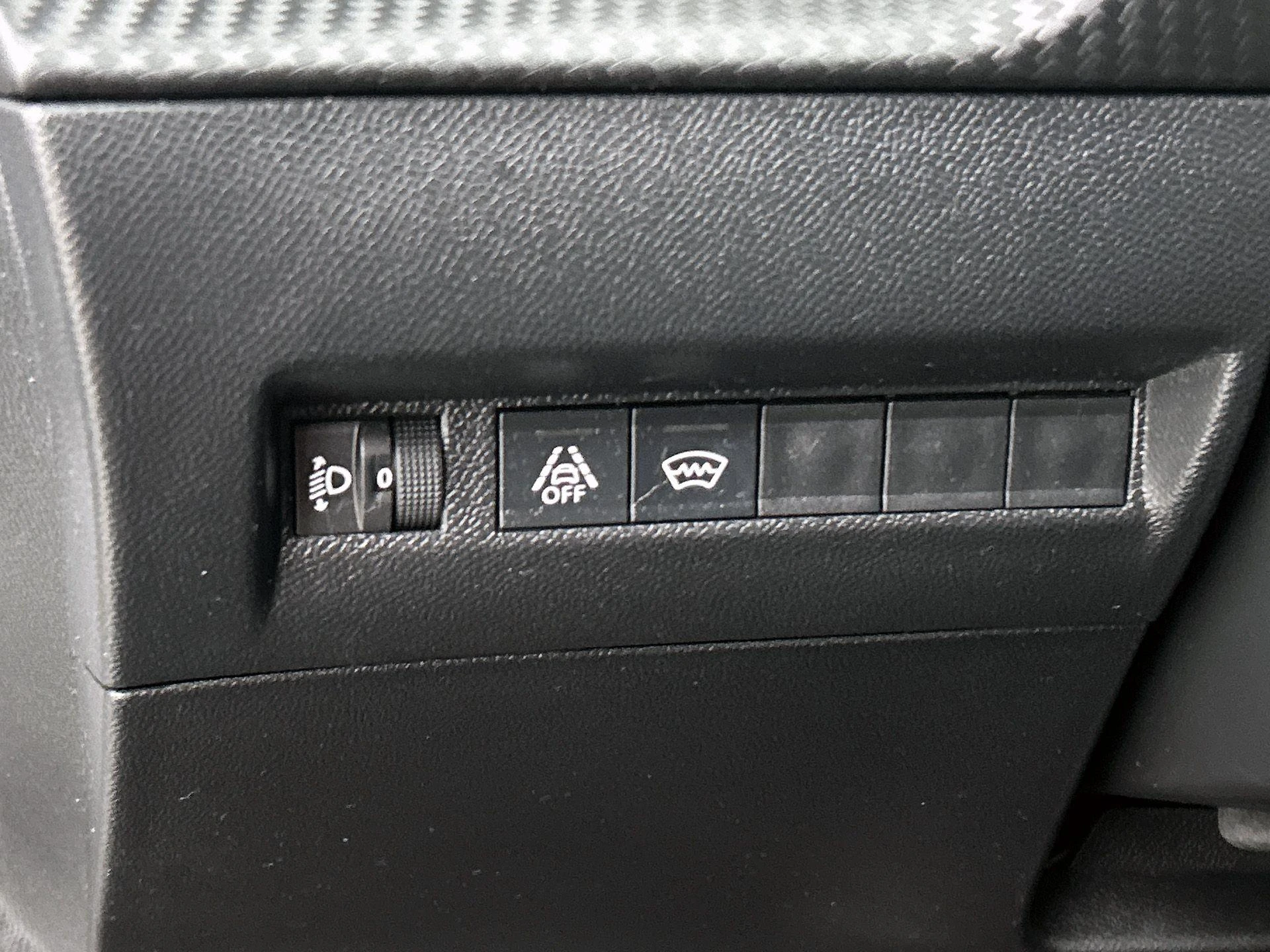 Peugeot-2008-image-23