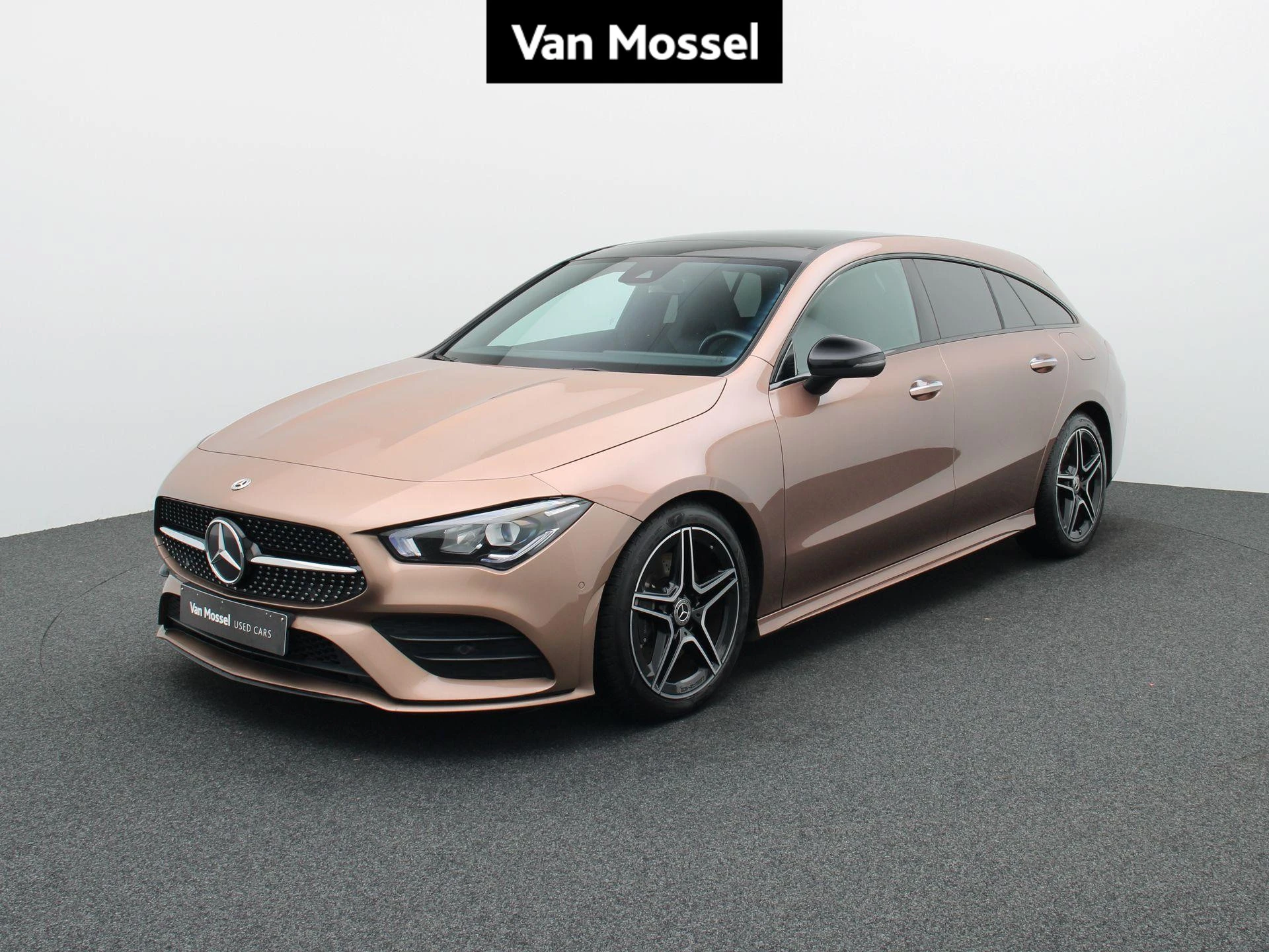 Mercedes-Benz-CLA-image-0