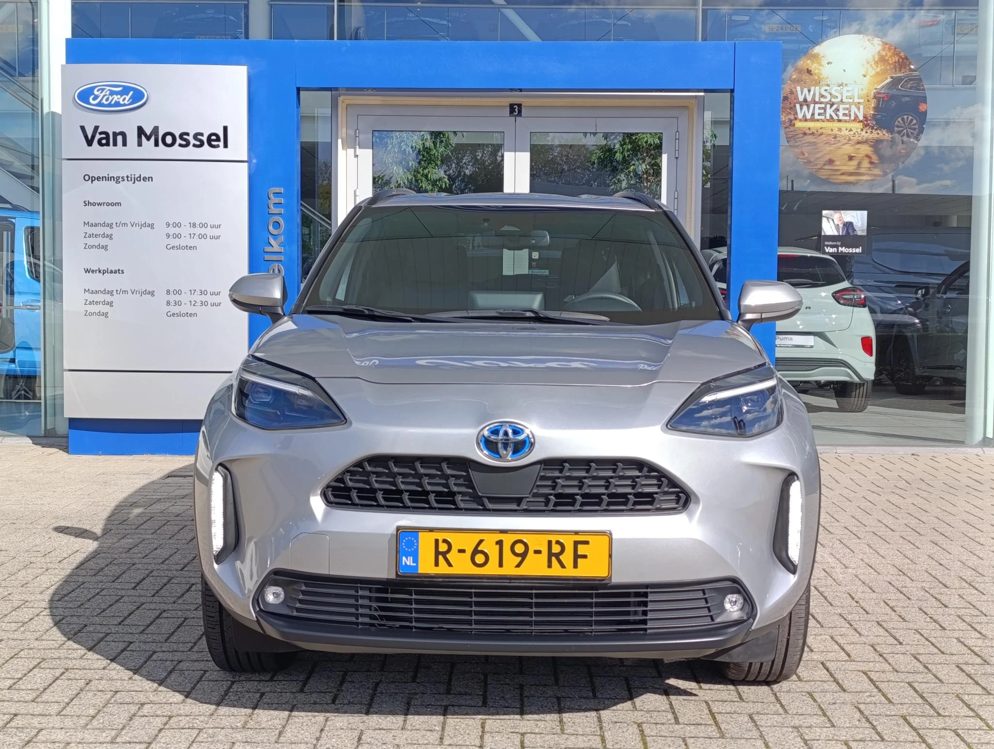 Toyota-Yaris Cross-image-5