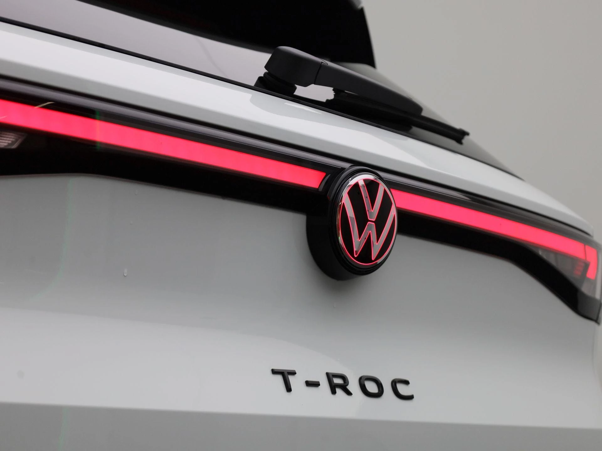 Volkswagen-T-Roc-image-43