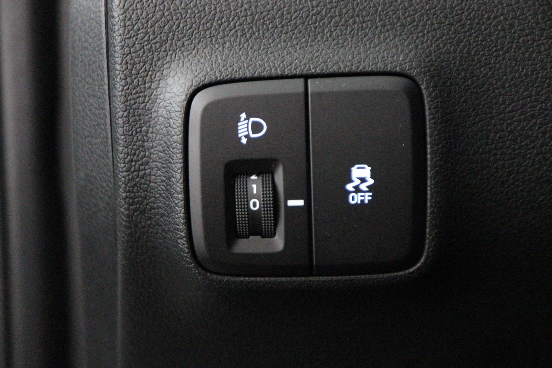 Hyundai-i10-image-21