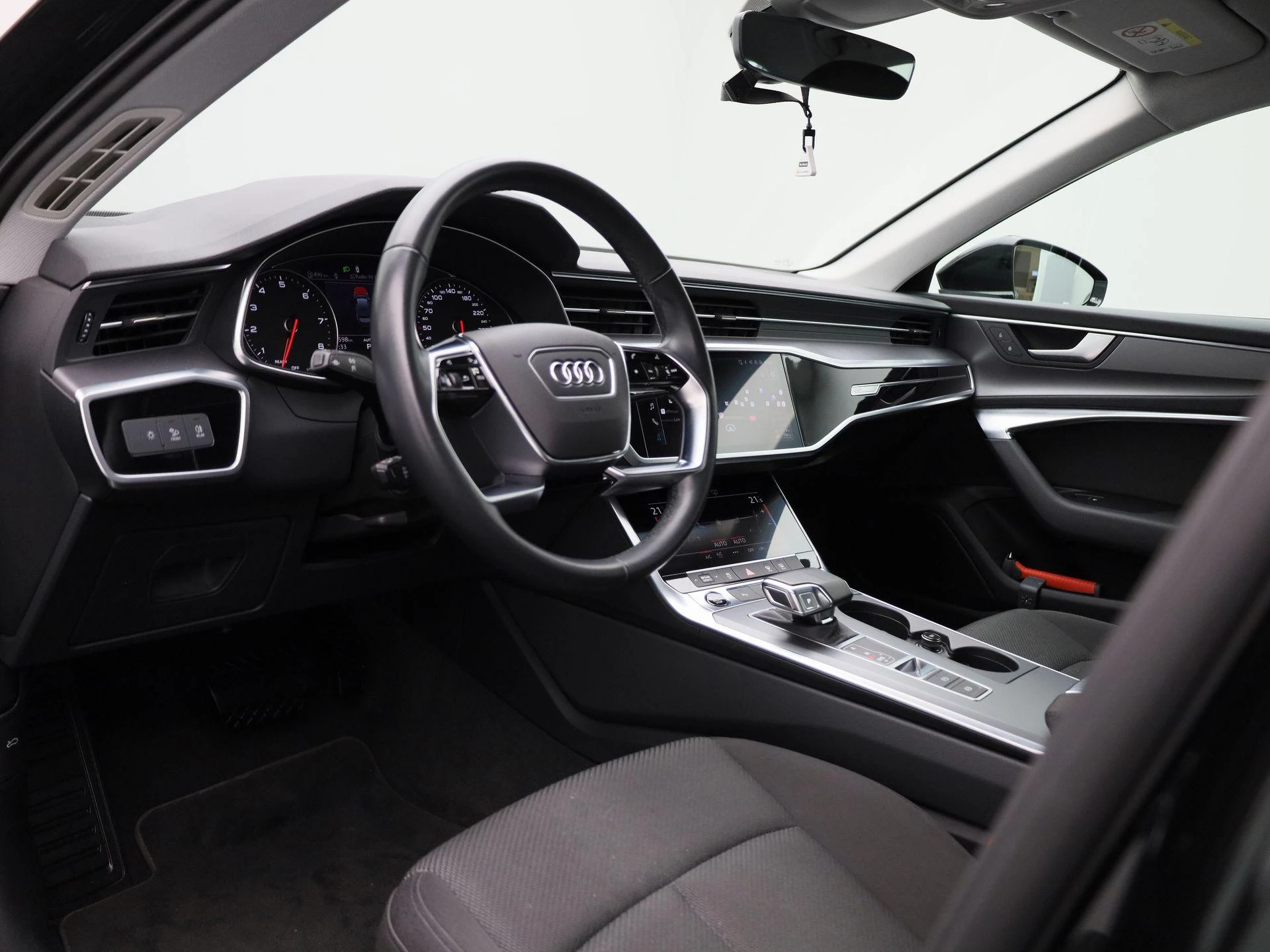 Audi-A6-image-34