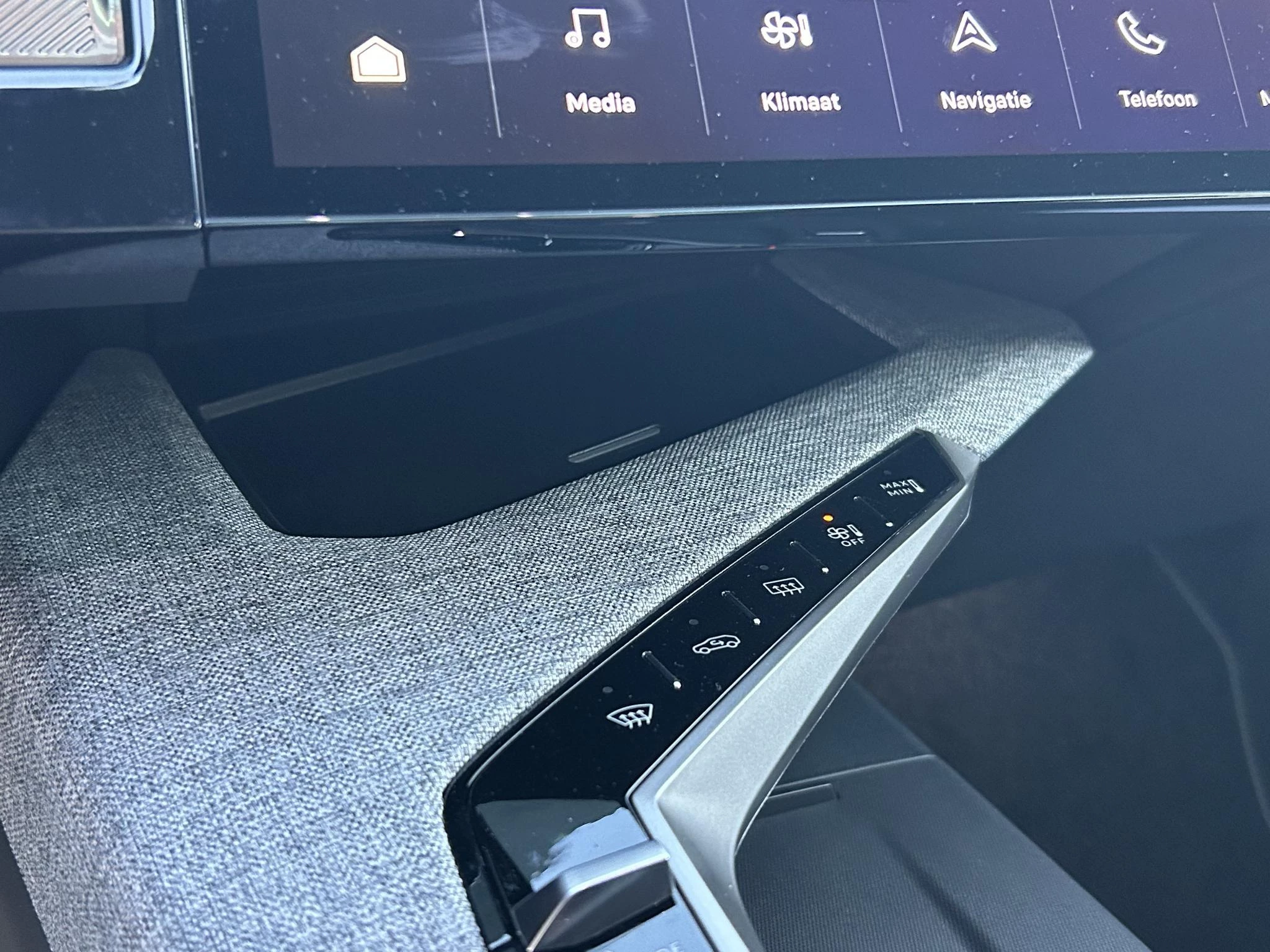 Peugeot-e-5008-image-13