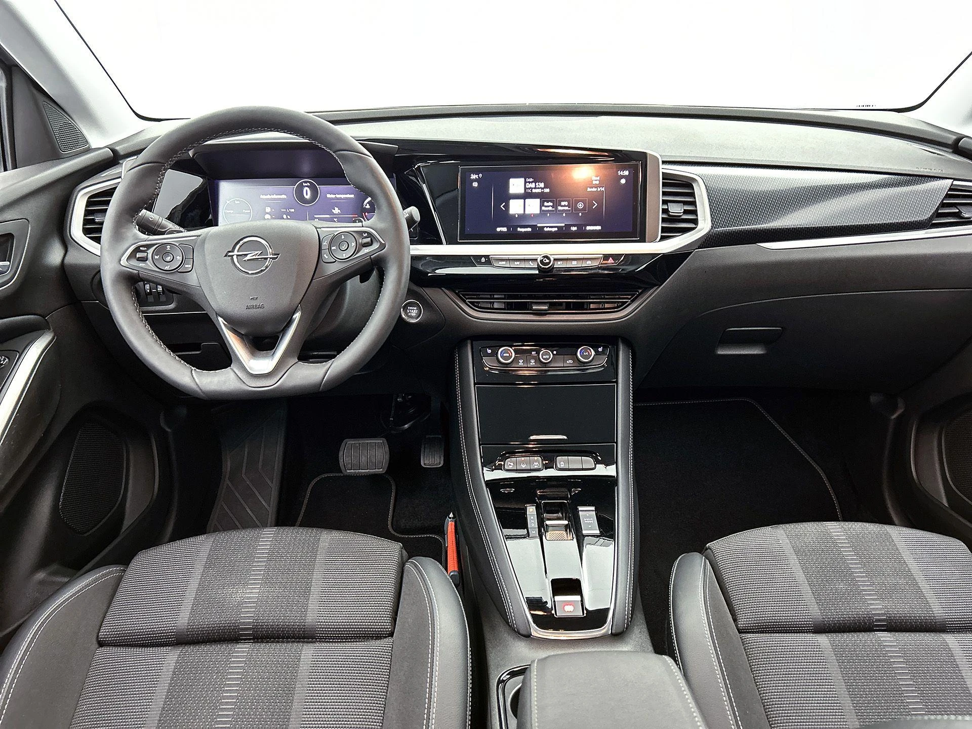 Opel-Grandland-image-21
