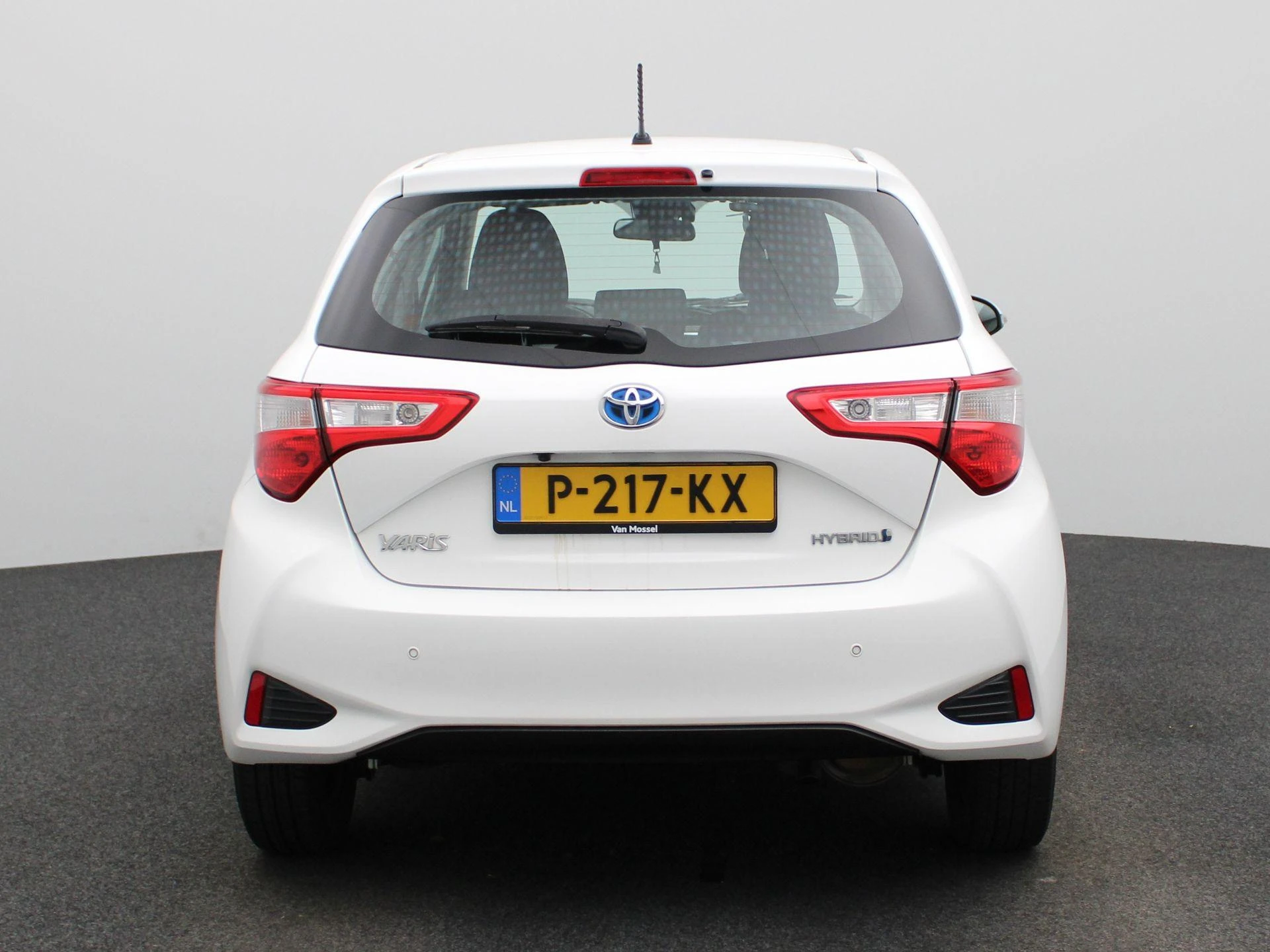 Toyota-Yaris-image-4