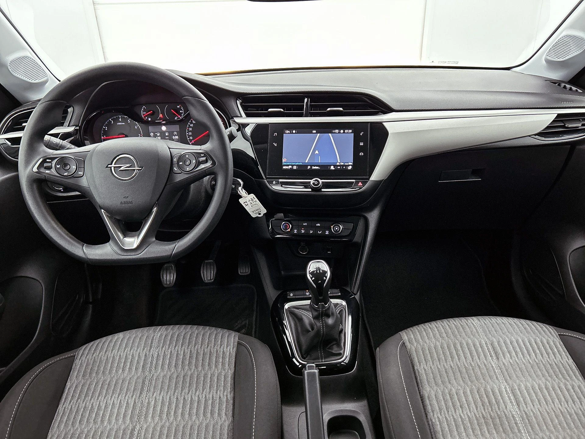 Opel-Corsa-image-17