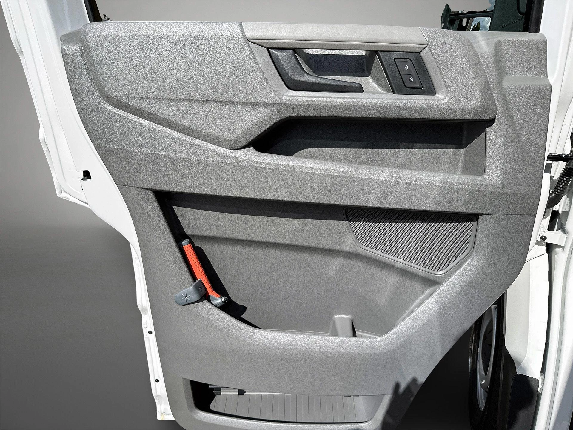 Volkswagen-Crafter-image-18