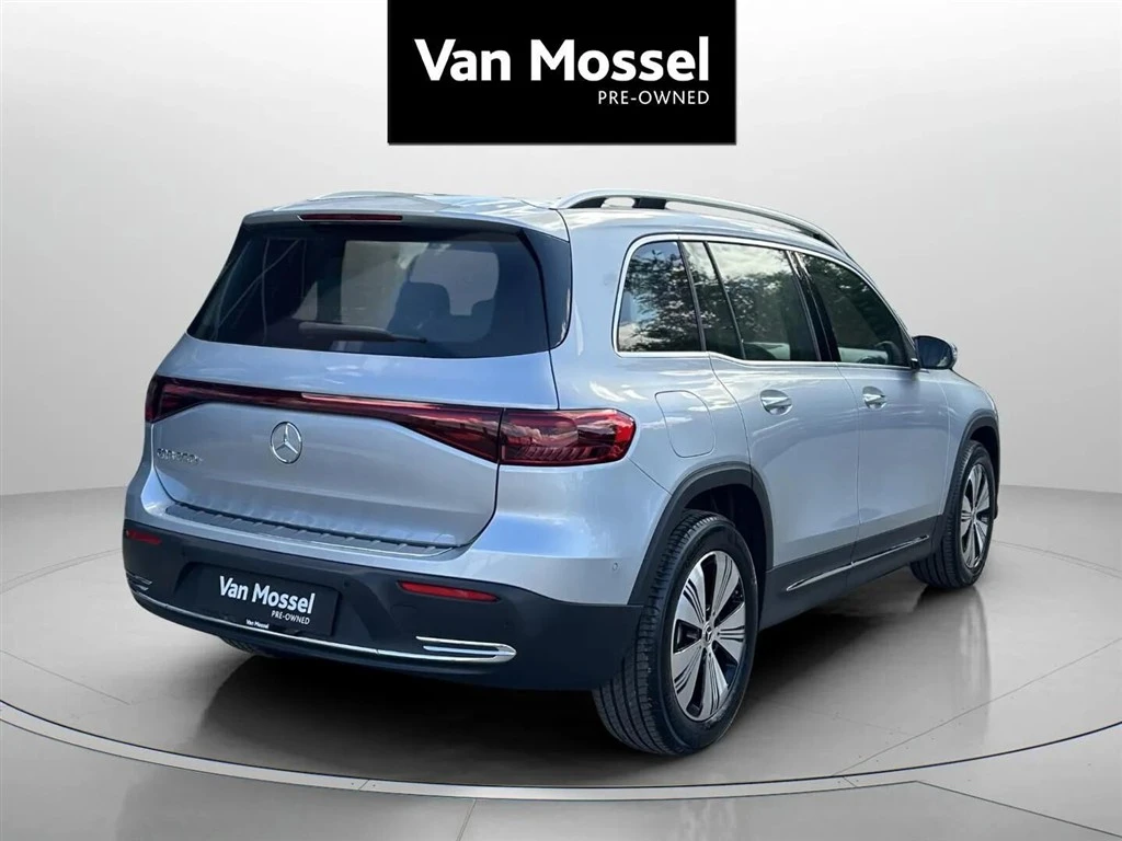 Mercedes-Benz-EQB-image-4