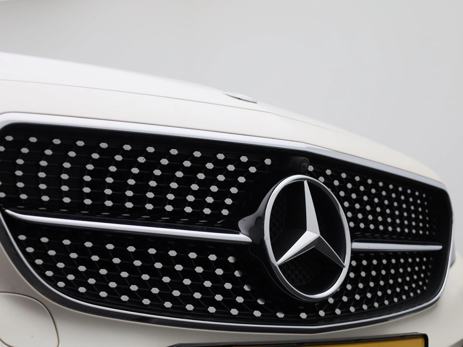 Mercedes-Benz-E-Klasse-image-50