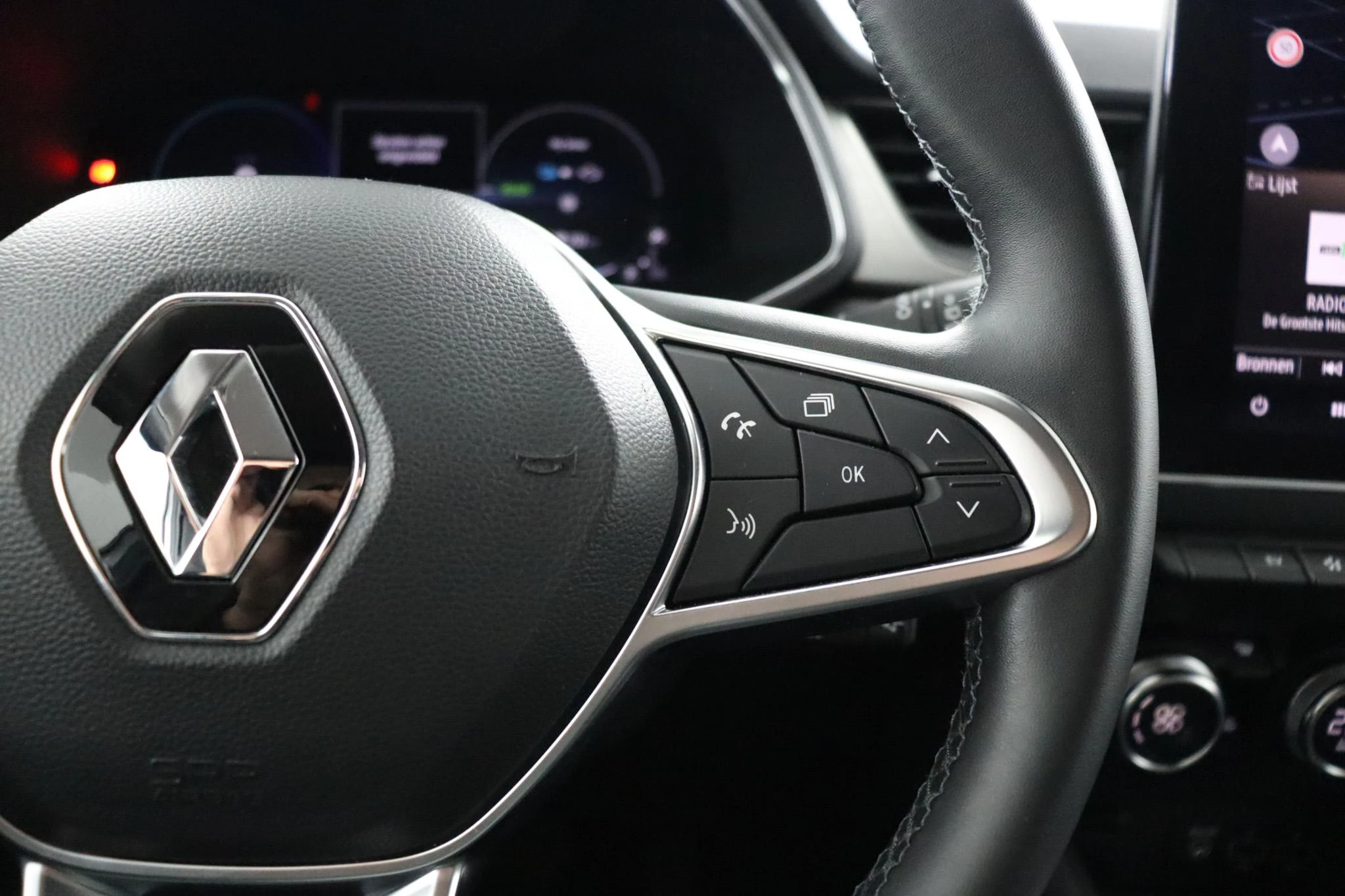 Renault-Captur-image-16