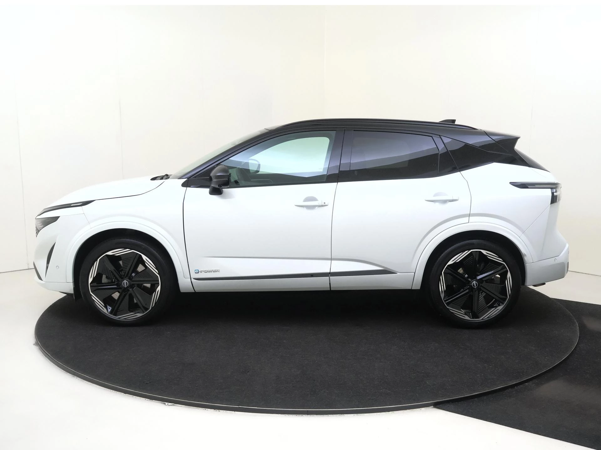 Nissan-QASHQAI-image-7