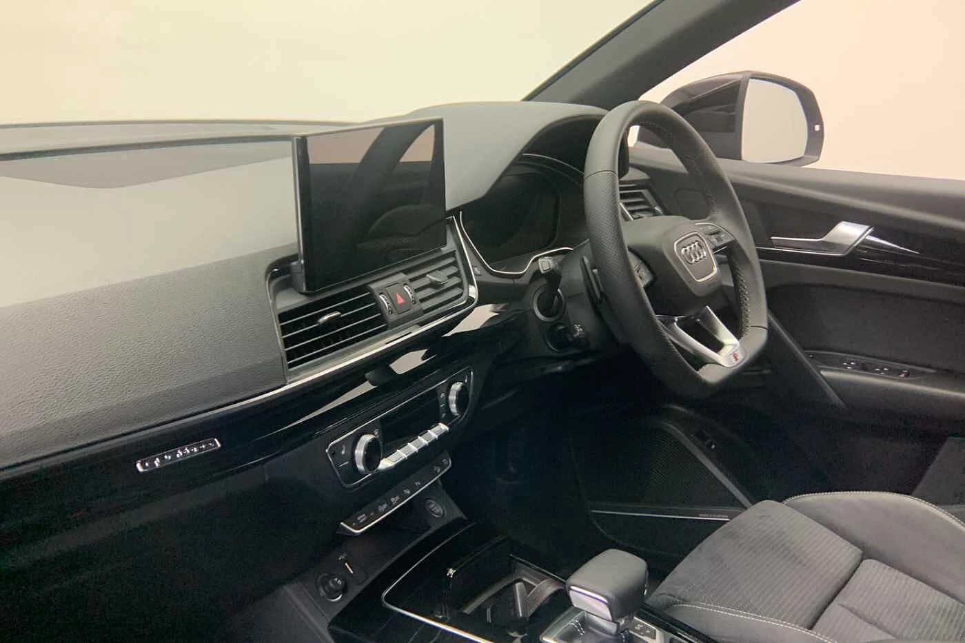 Audi-Q5-image-11