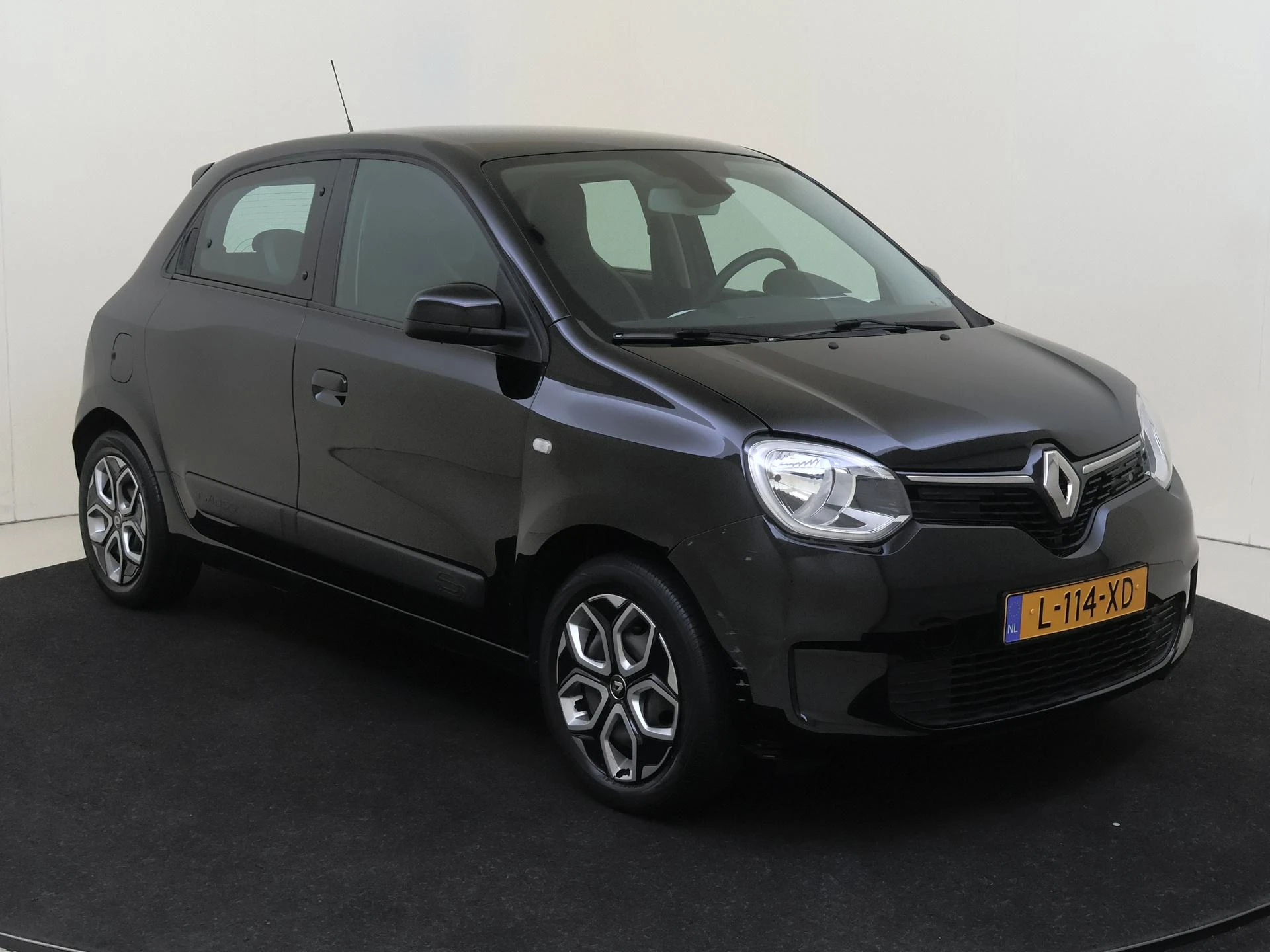 Renault-Twingo-image-2
