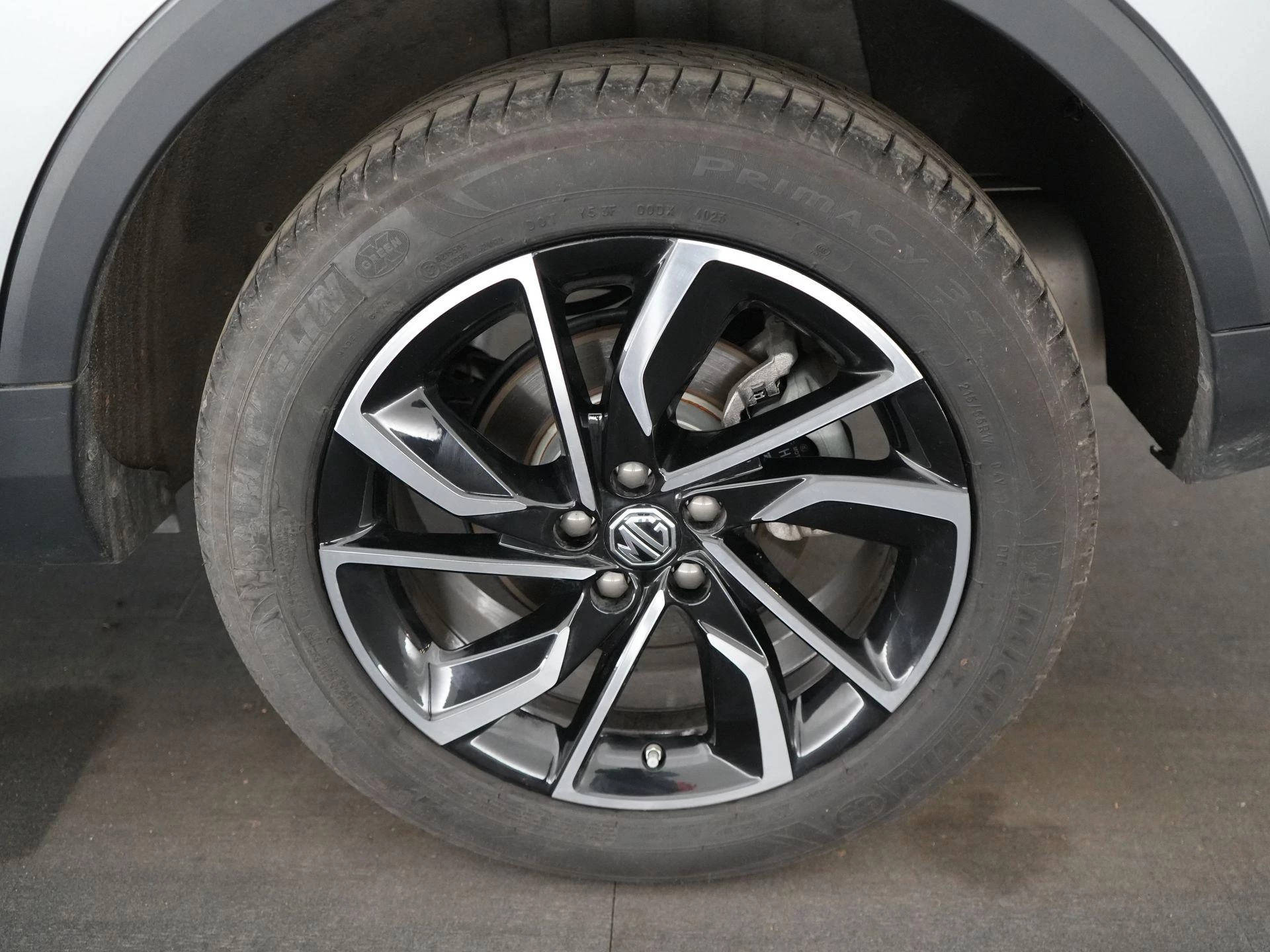 MG ZS ICE 1.0 AT LUXURY FWD