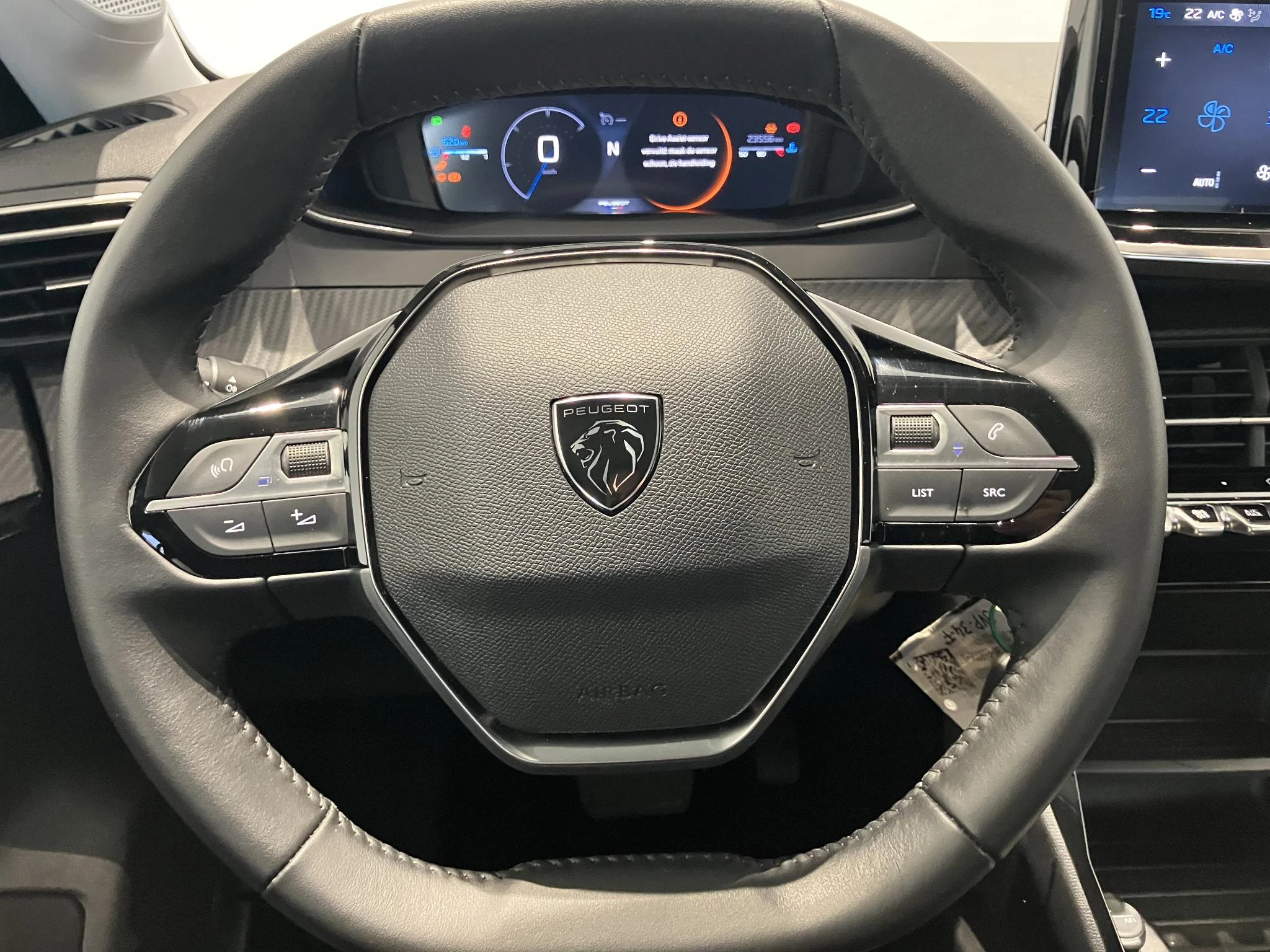 Peugeot-208-image-18