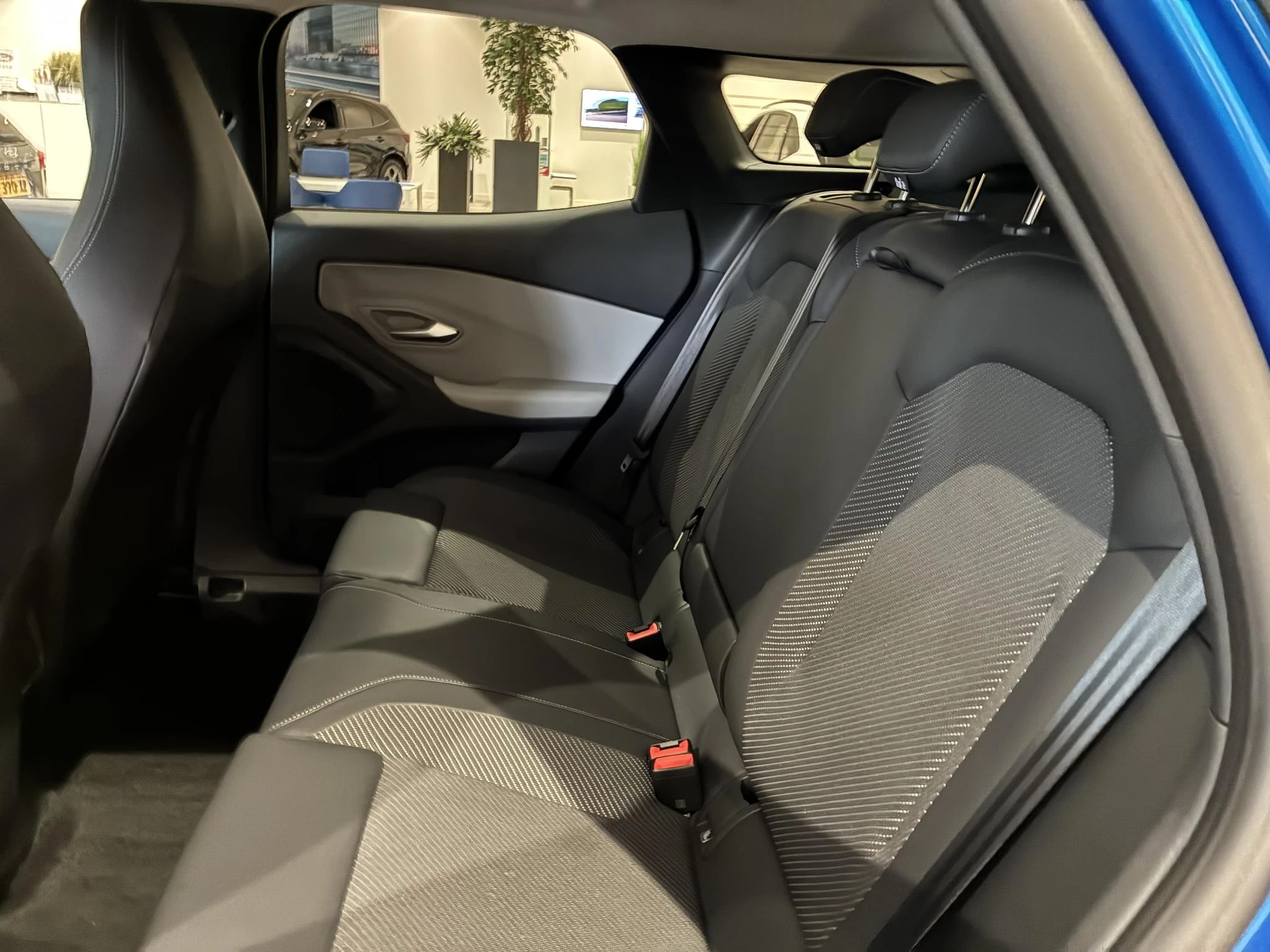 Ford-Explorer-image-20