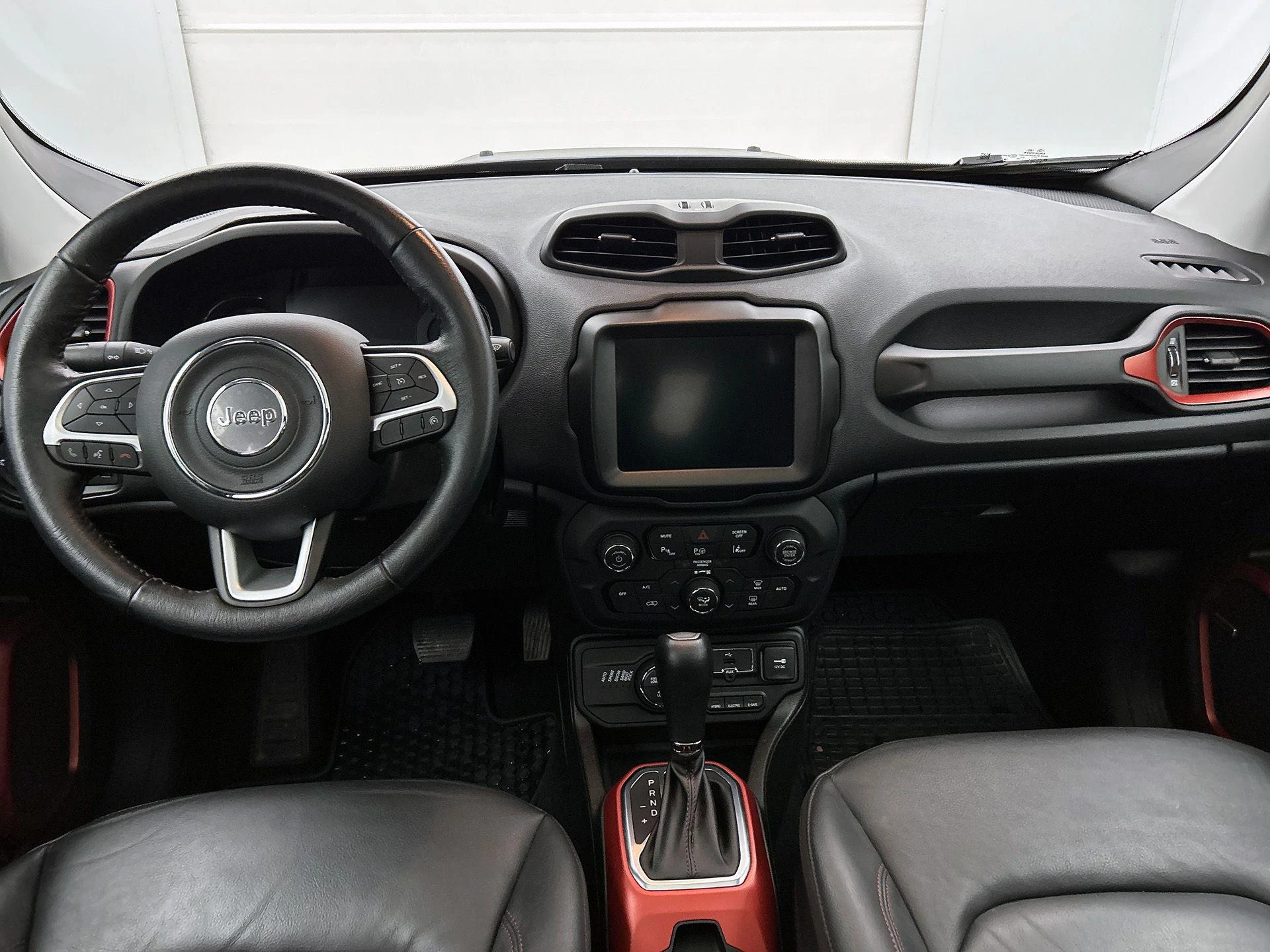 Jeep-Renegade-image-18