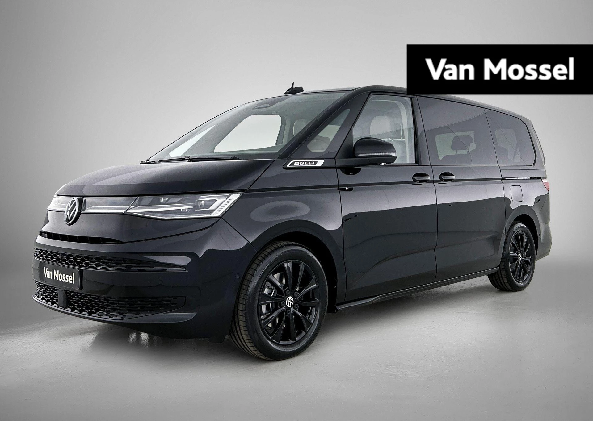 Volkswagen-Multivan-image-0
