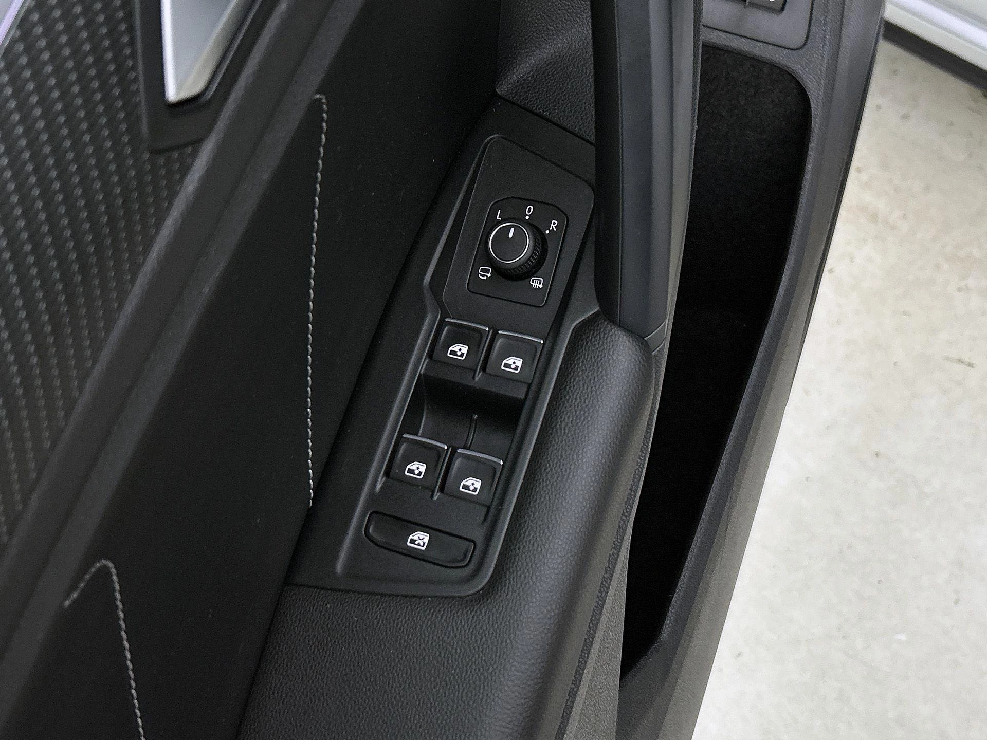 Volkswagen-Tiguan-image-31