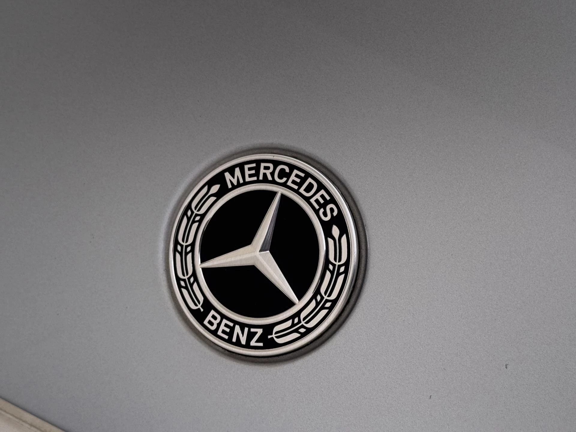 Mercedes-Benz-EQS-image-30
