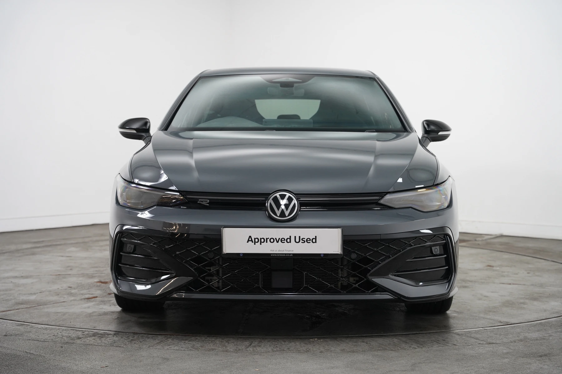 Volkswagen-Golf-image-6